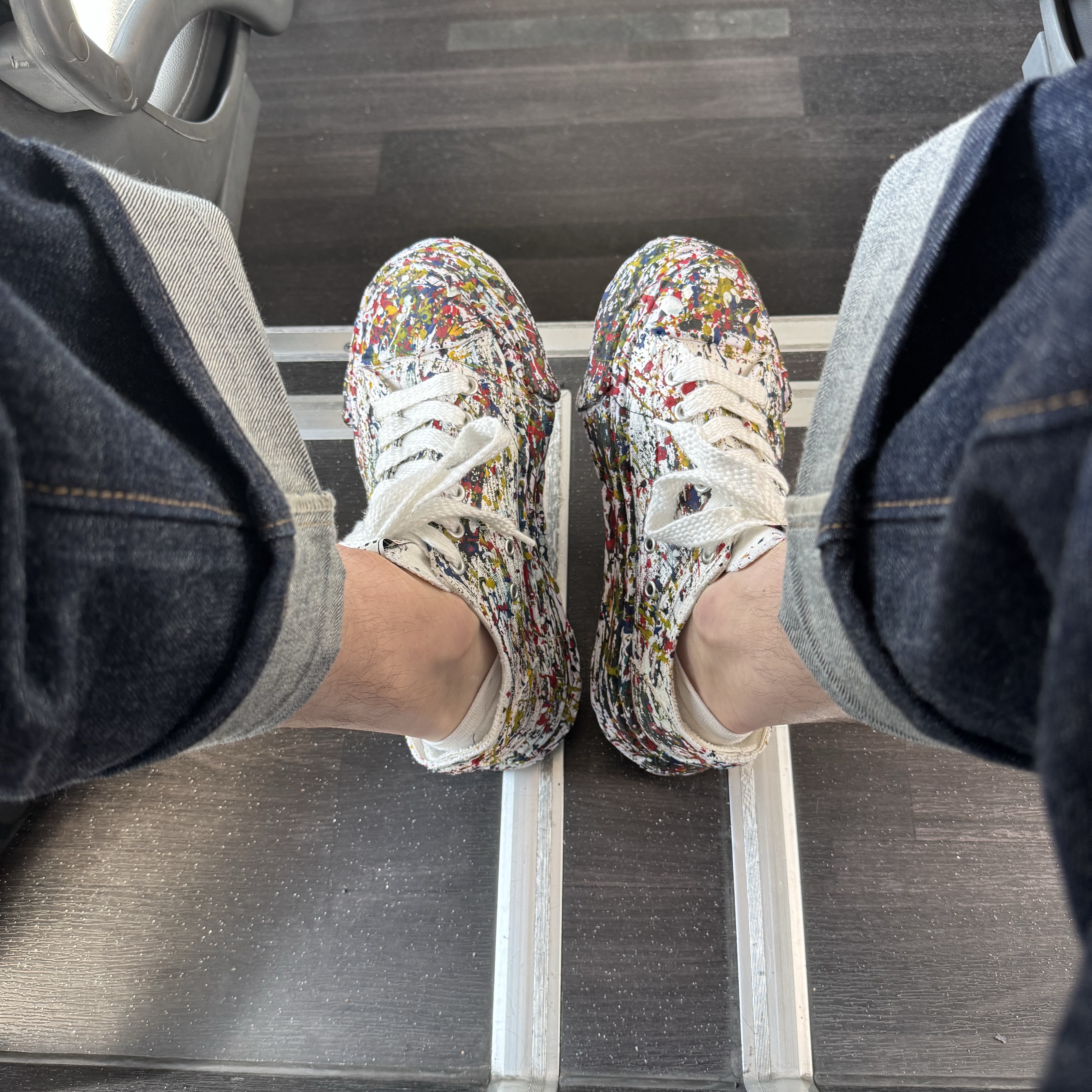 Maison Mihara Yasuhiro Peterson23 OG Sole Sputtering Paint Canvas Low-top Sneakers White 착용 스타일