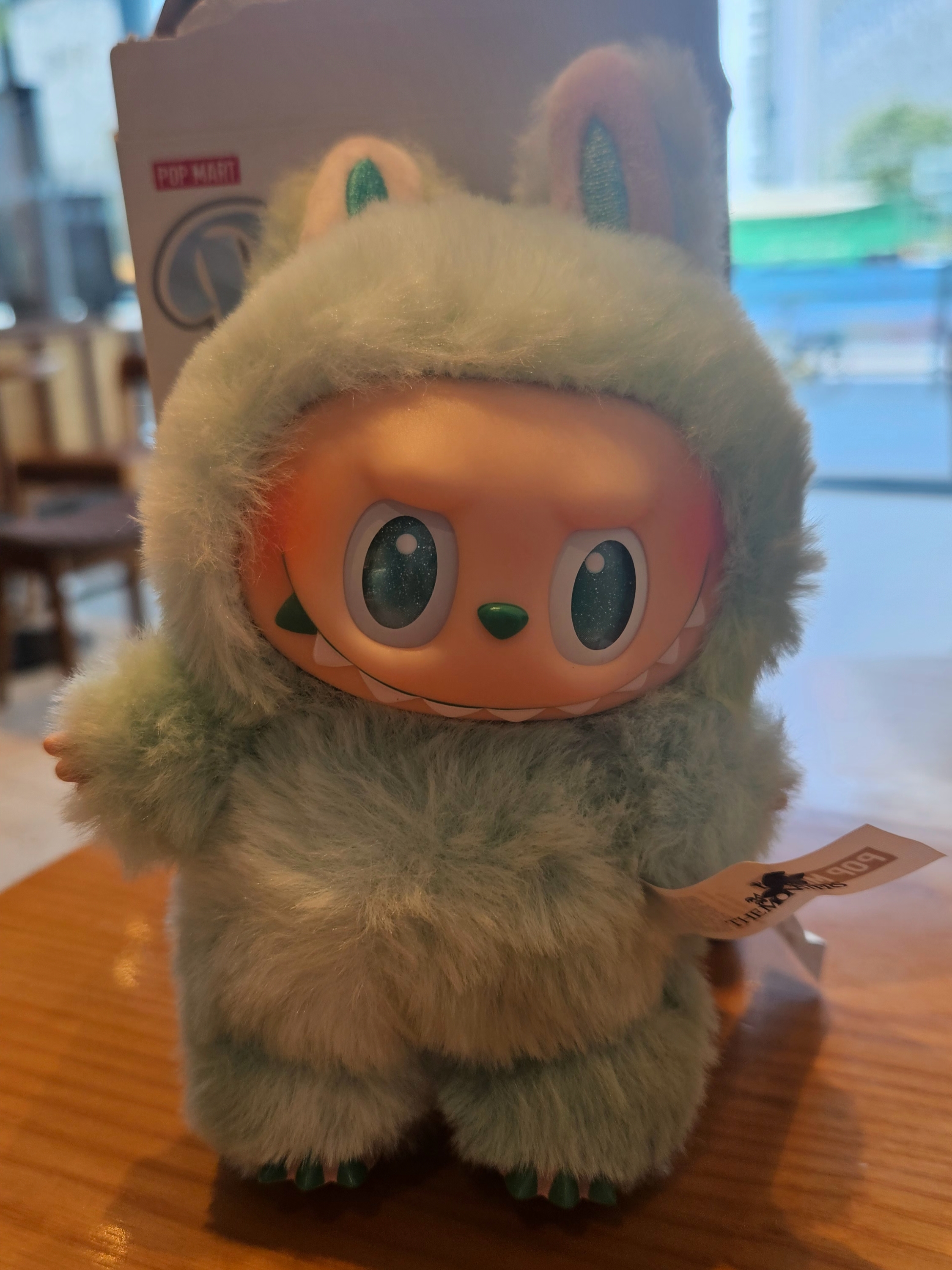 Pop Mart Labubu The Monsters Highlight Series Sealed Case (6 Blind Boxes), Chanel Codes Couleur Limited Edition Miroir Double Facettes 131 Cavalier Seul 착용 스타일 - 4