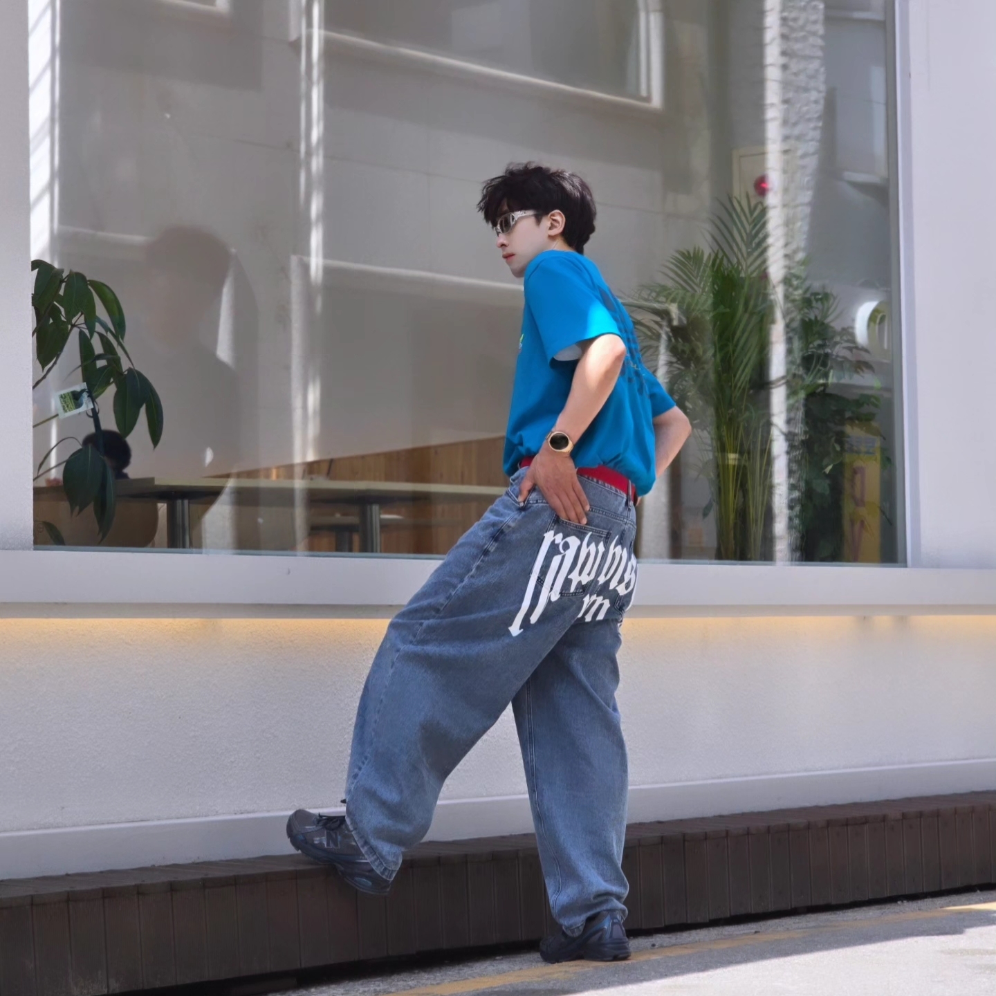 Palace x Adidas Nature T-Shirt Mystery Petrol - 22SS, NOMANUAL Raw Vision Denim Pants White Blue 착용 스타일 - 7