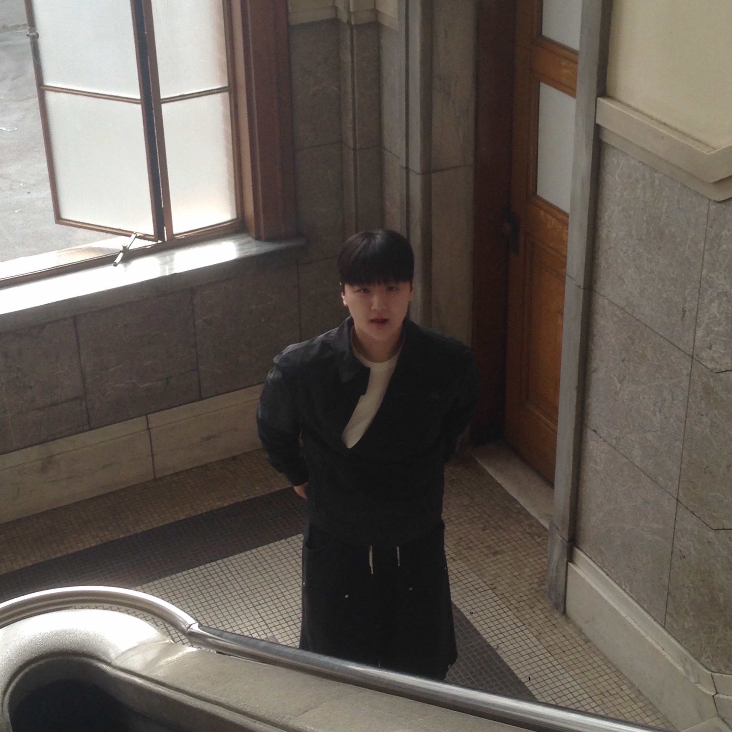 Sansan Gear Coach Jacket Black_25SS 착용 스타일