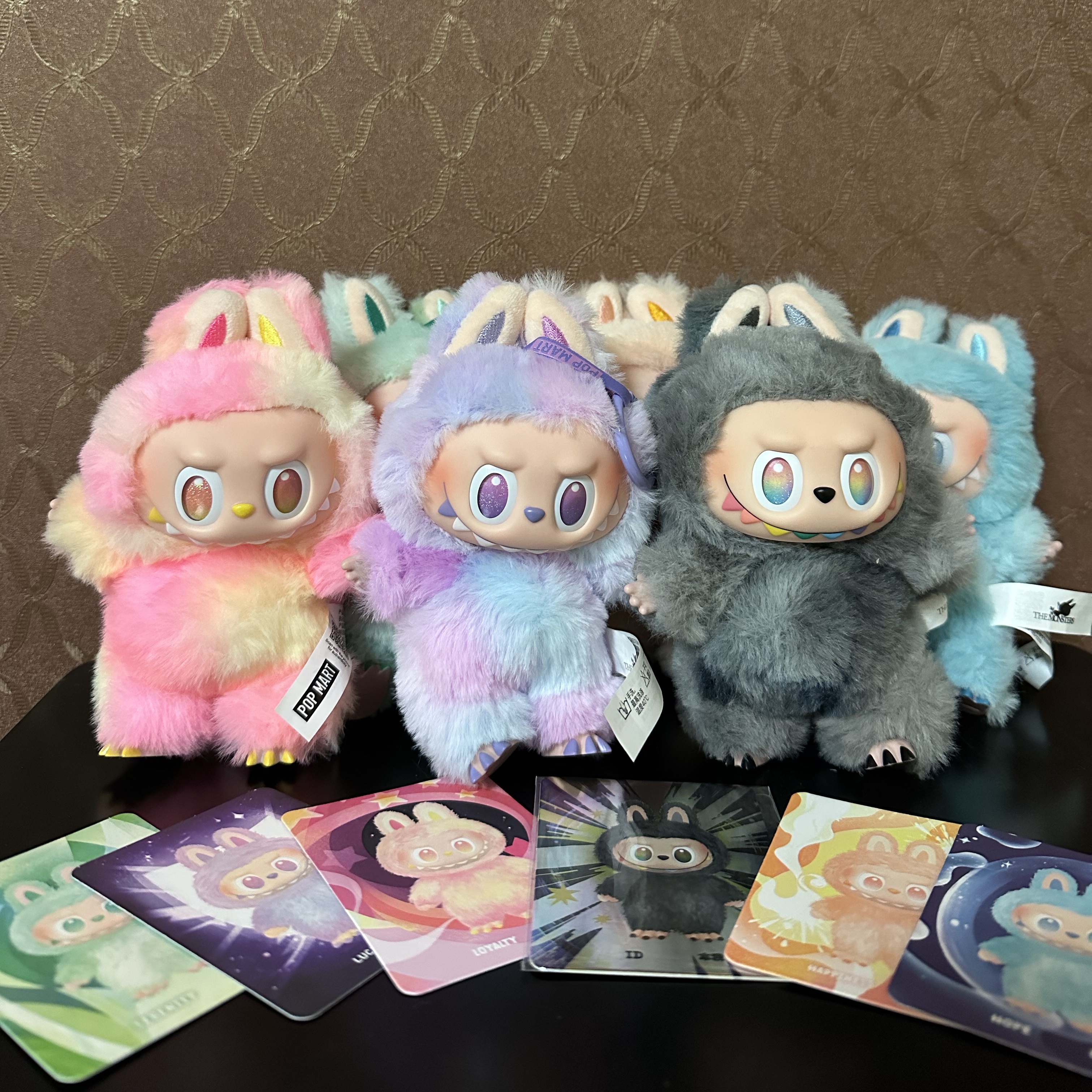Pop Mart Labubu The Monsters Highlight Series Sealed Case (6 Blind Boxes) 착용 스타일 - 1