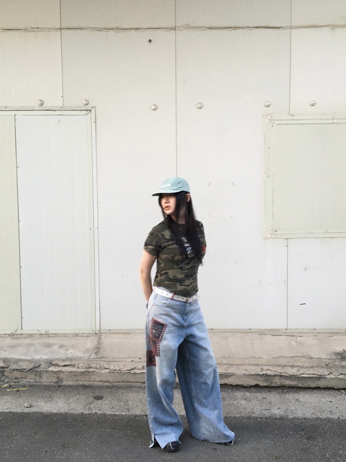 Supreme Denim Camp Cap Mint - 24SS, (W) Crocs Classic Platform Clog Black 착용 스타일 - 1