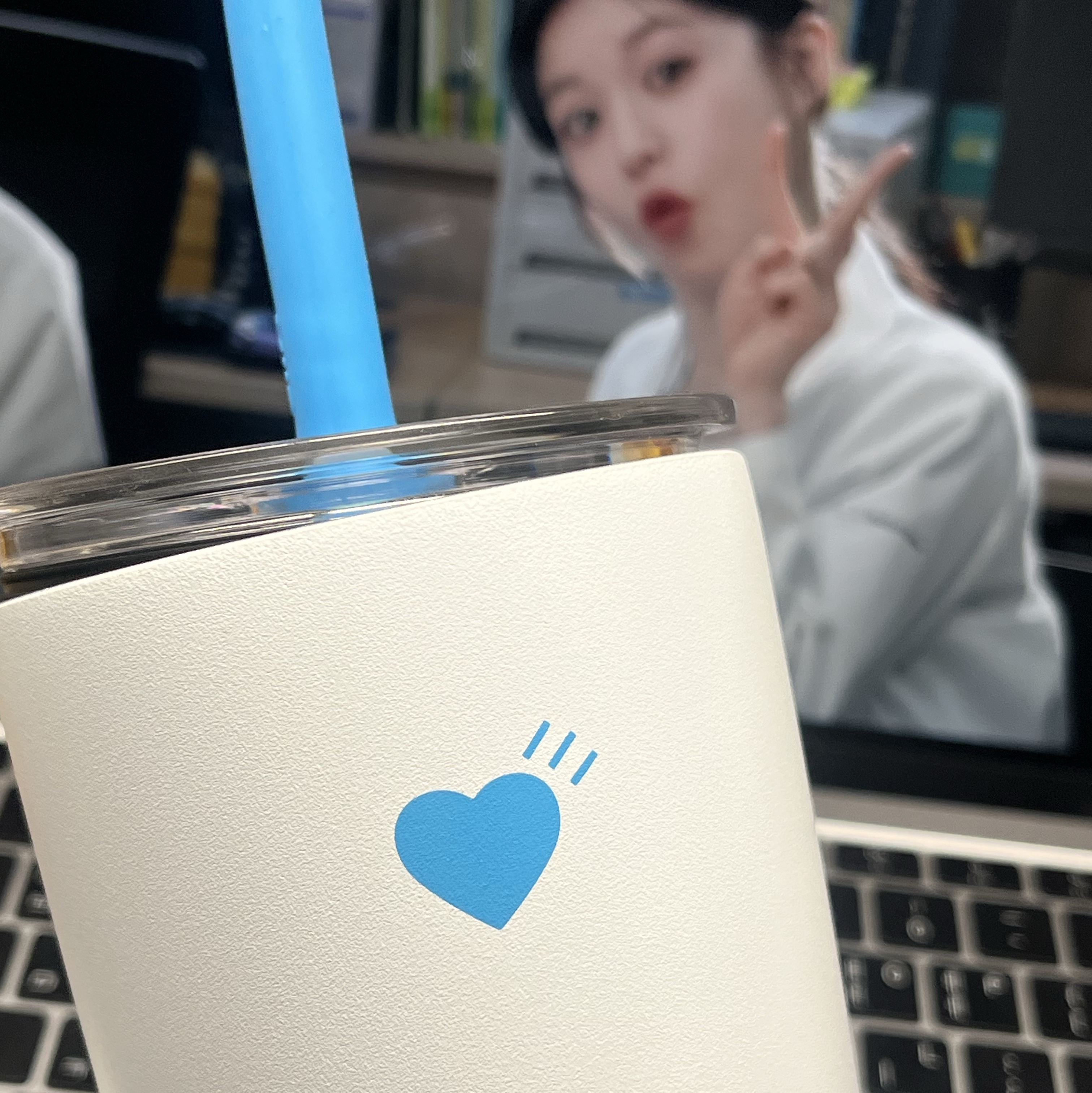 Human Made x Blue Bottle Coffee Commuter Cup White 착용 스타일