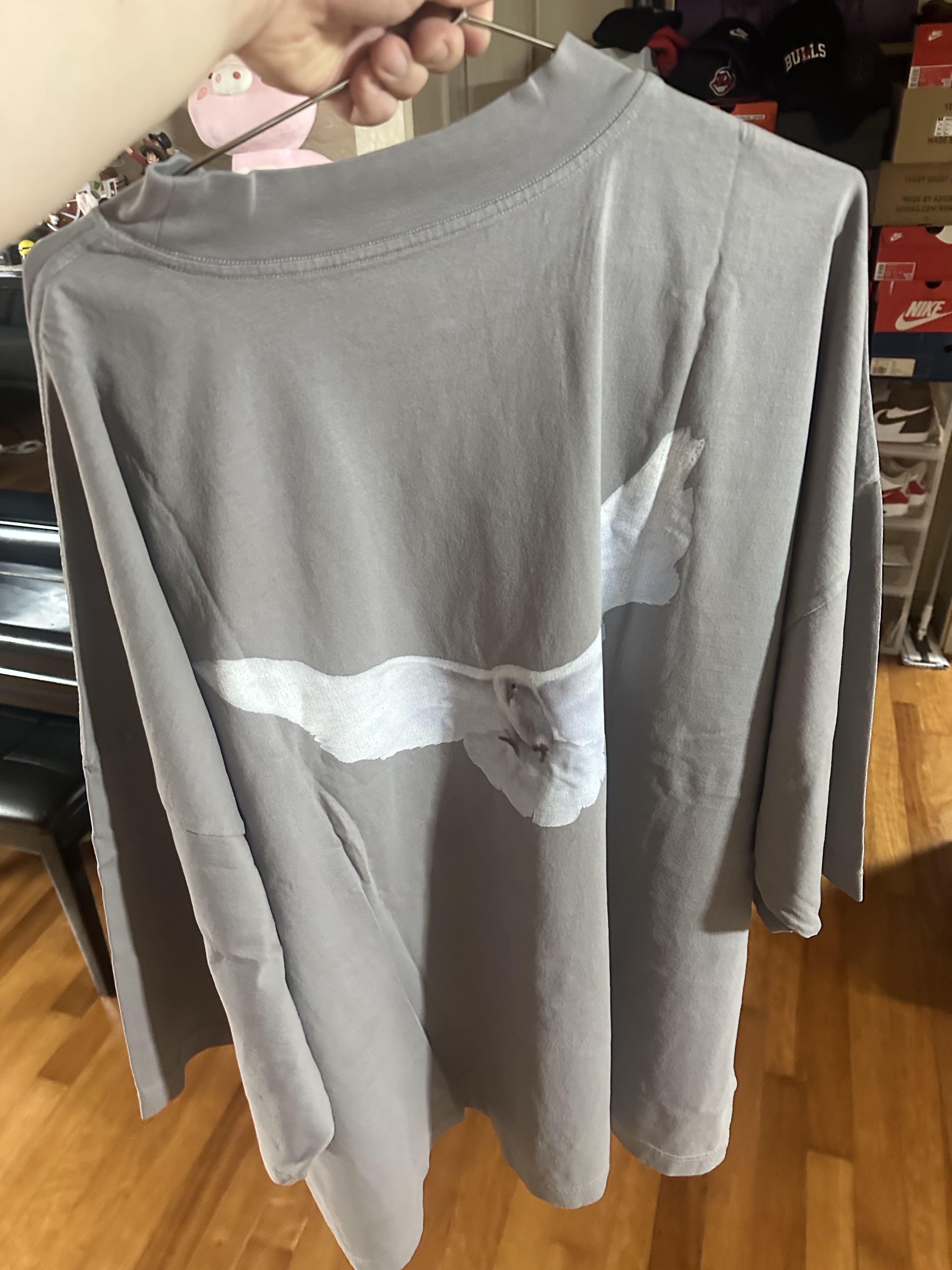 Yeezy Gap Engineered By Balenciaga Dove 3/4 Sleeve T-Shirt Grey 착용 스타일