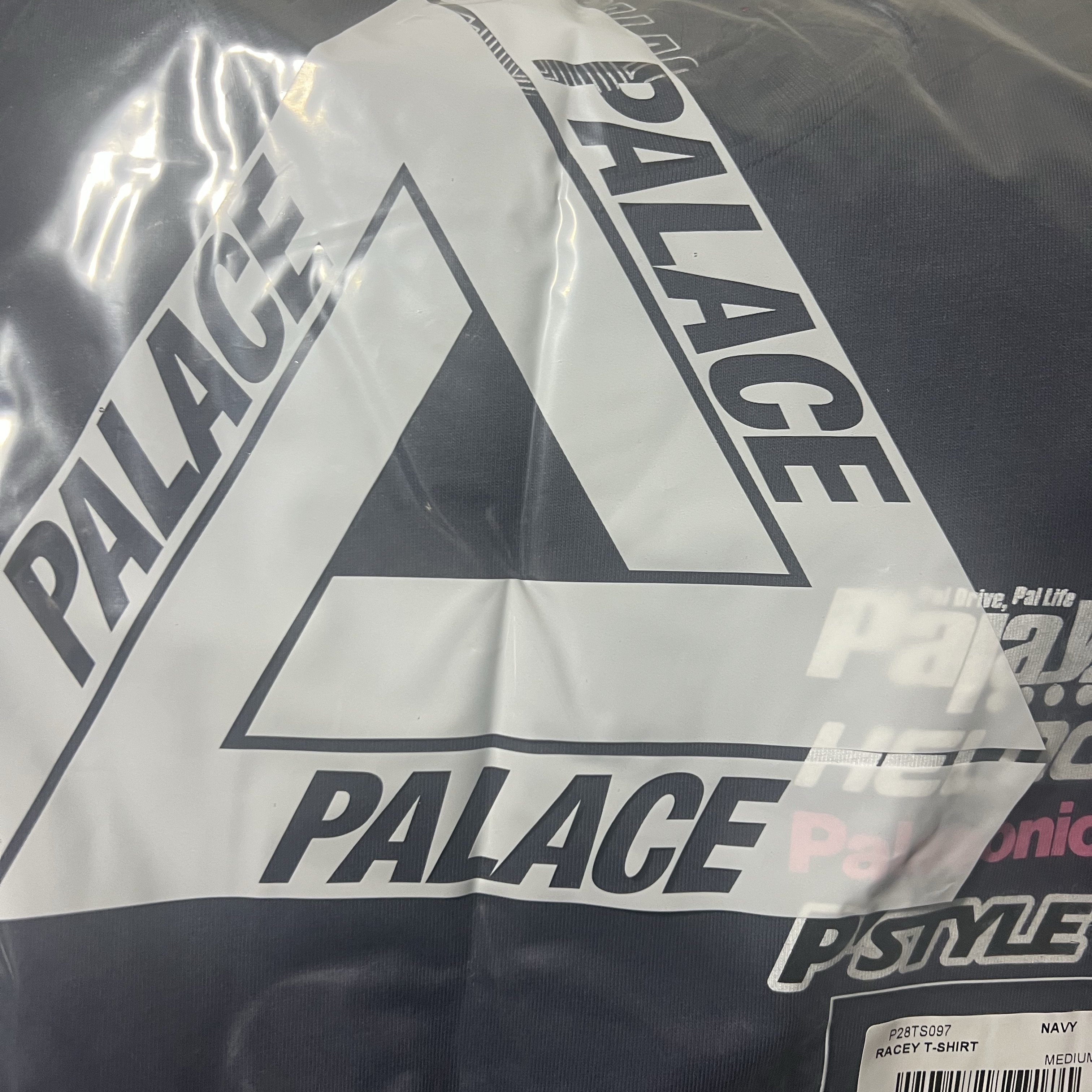 Palace Racey T-Shirt Navy - 25SS 착용 스타일 - 1