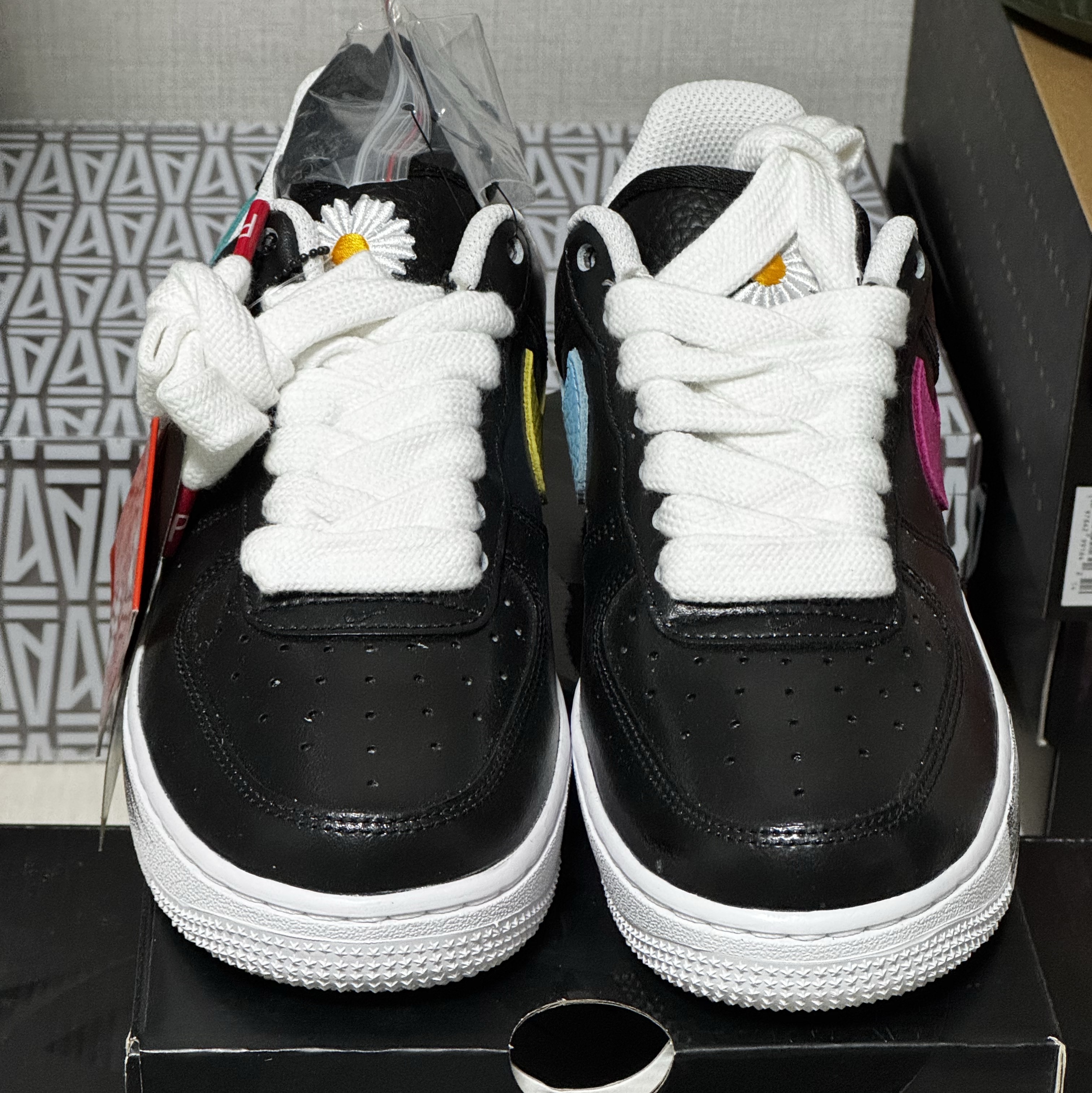 Nike x Peaceminusone Air Force 1 Low Para-Noise 3.0 Black and Multicolor 착용 스타일