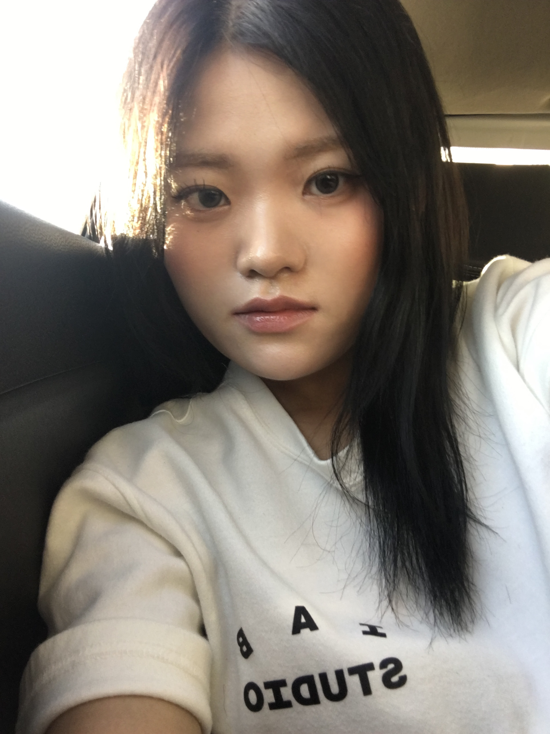 IAB Studio T-Shirt White - 23FW 착용 스타일