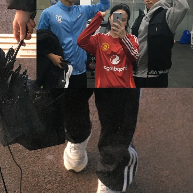 Adidas Manchester United 2024/25 Home Long Sleeve Jersey Manchester United FC Red - KR Sizing (Non Marking Ver.) 착용 스타일 - 2