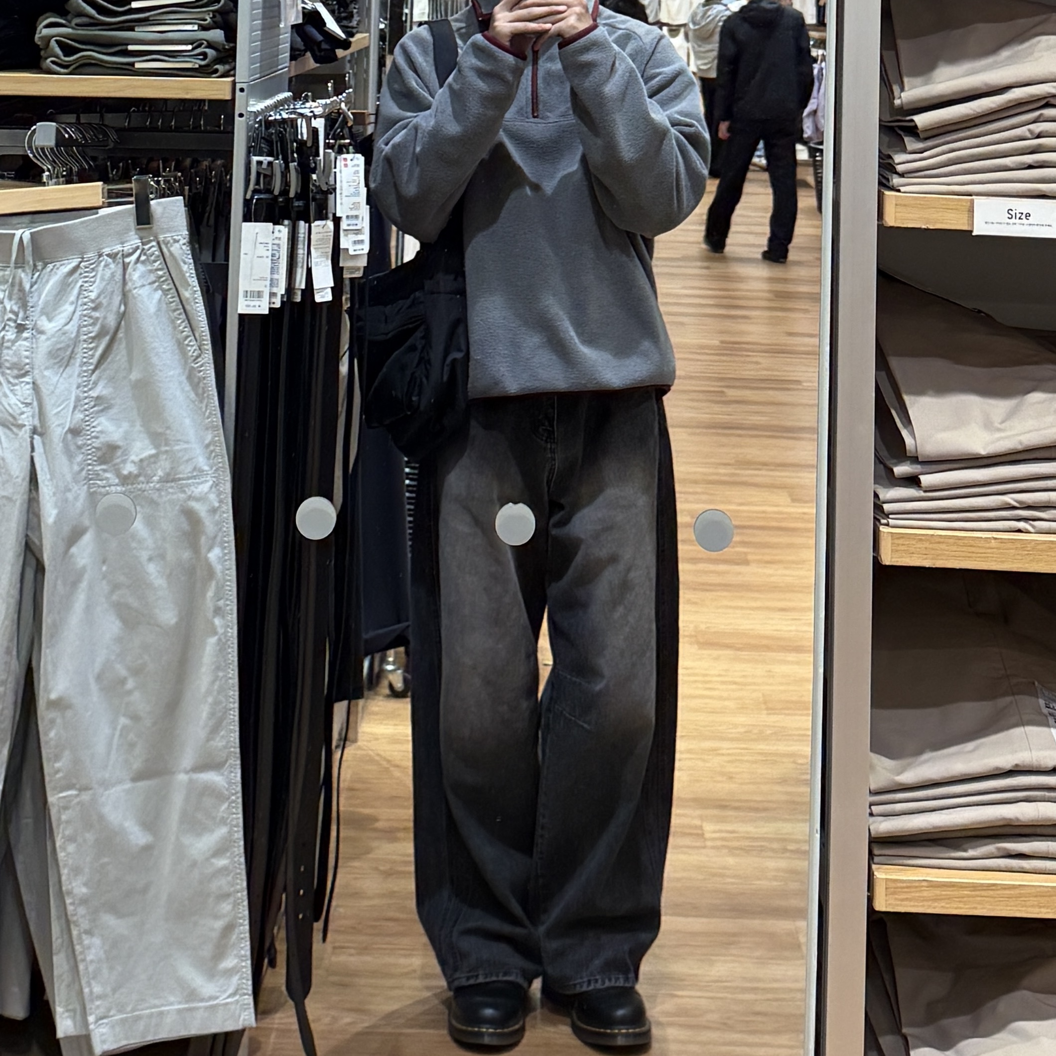 Human Made Fleece Half-Zip Pullover Gray, DIVEIN Wide Curved Denim Pants Black 착용 스타일