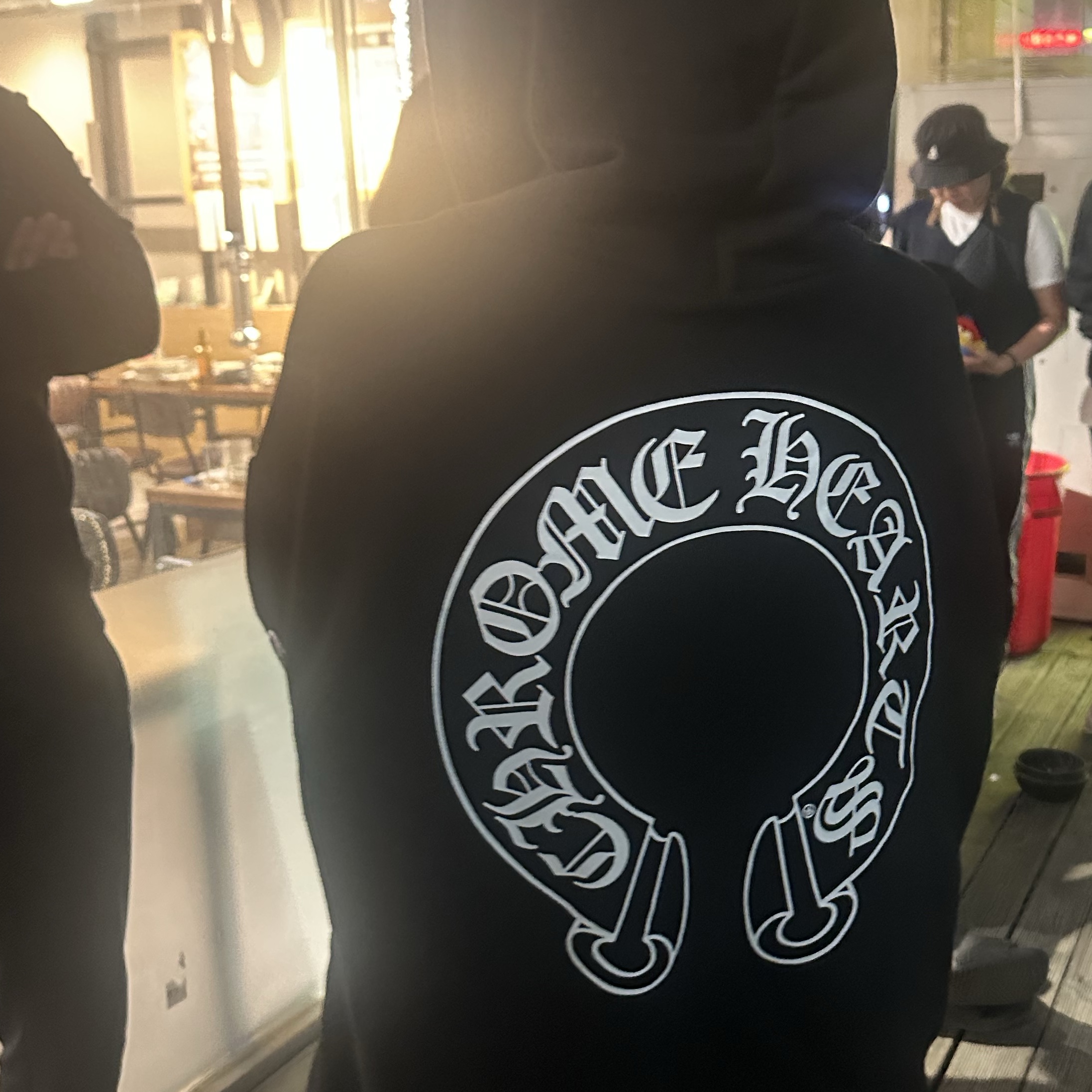 Chrome Hearts Horseshoe Floral Fleece Zip-Up Hoodie Black 착용 스타일