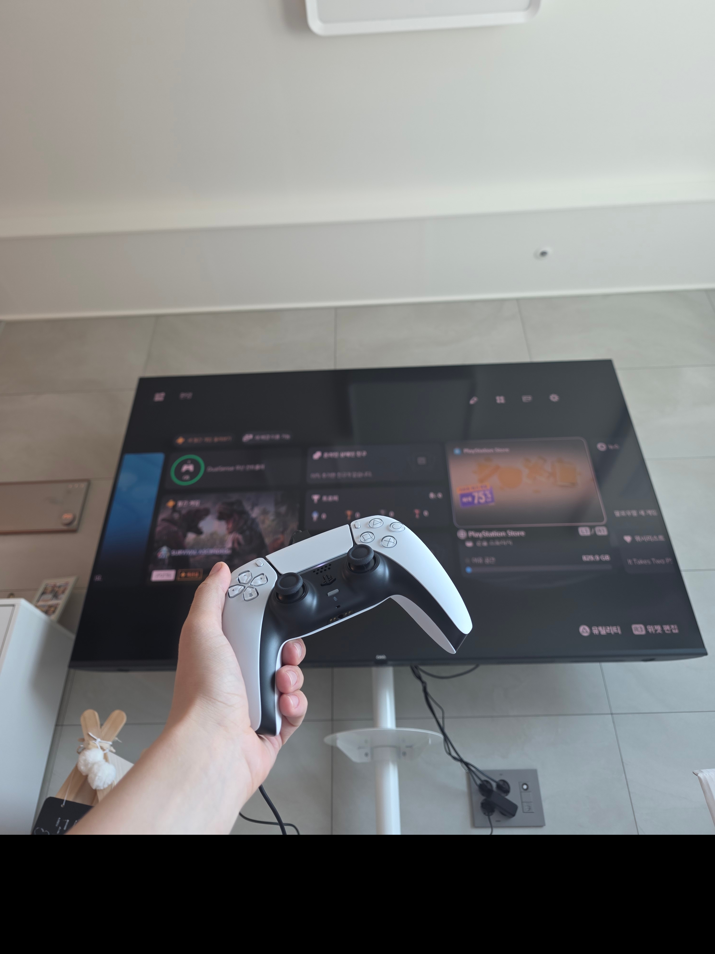 Playstation 5 Slim Disk Edition (SIEK 220V) 착용 스타일 - 2