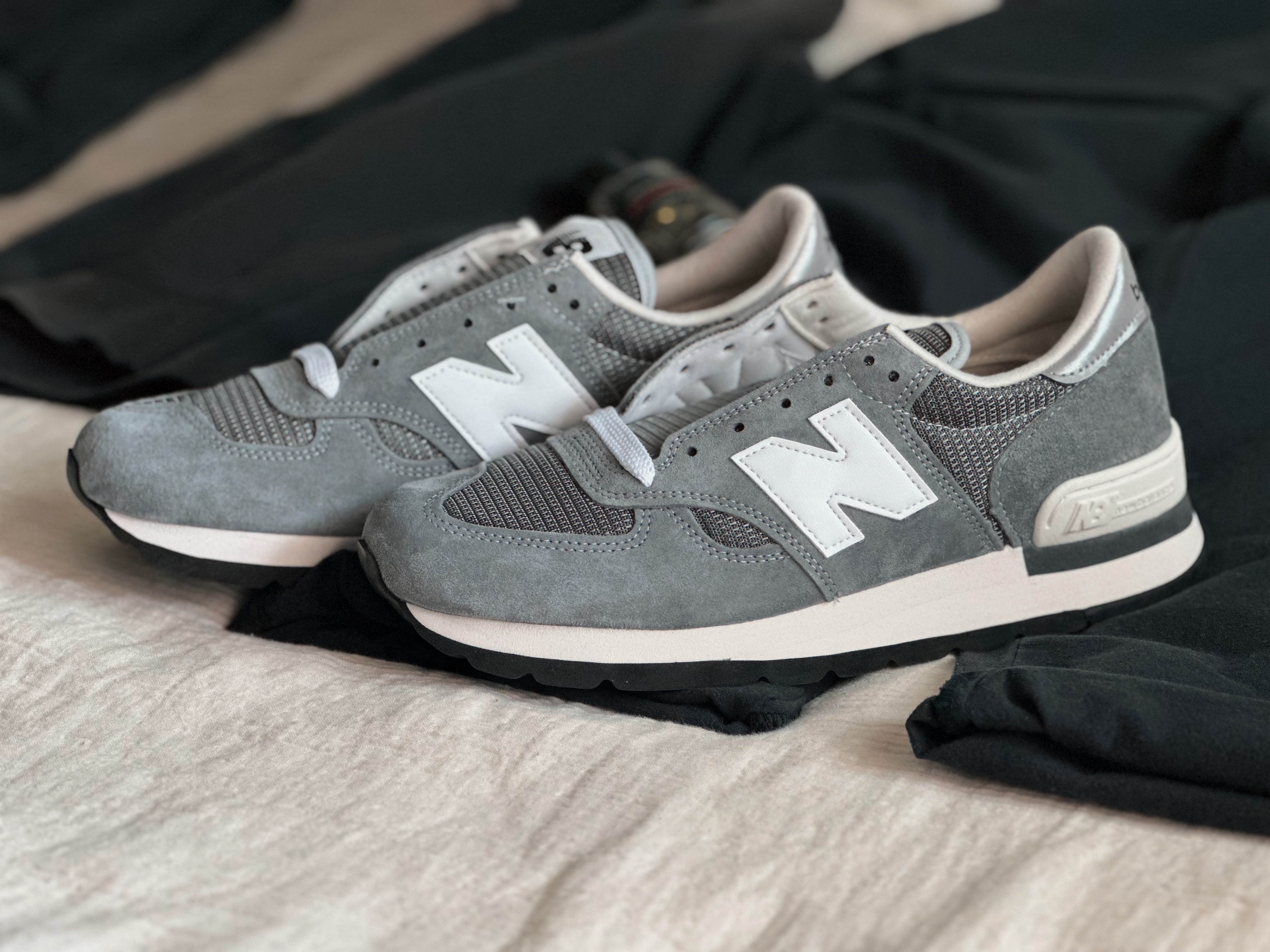 New Balance 990v1 Made in USA Grey White 착용 스타일
