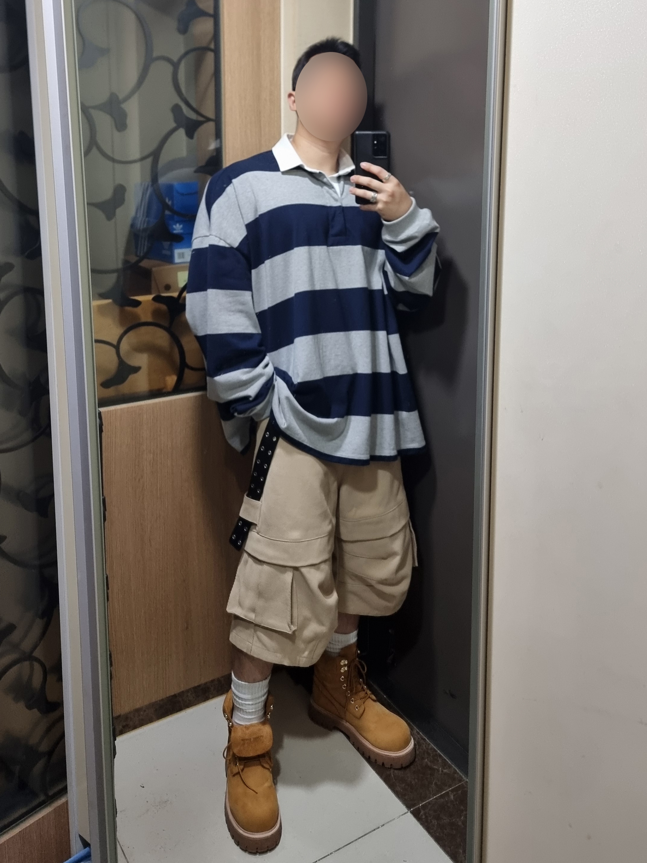 Kamien Titan Bermuda Pants Beige, Kinchi x My Name Is Peter Boots - 888 (a) Yellow 착용 스타일 - 1