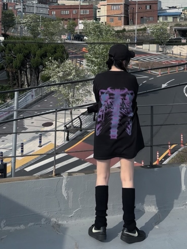 Stussy Rib Cage LS T-Shirt Black, Nike x Ambush Air Force 1 Low SP Black 착용 스타일 - 4