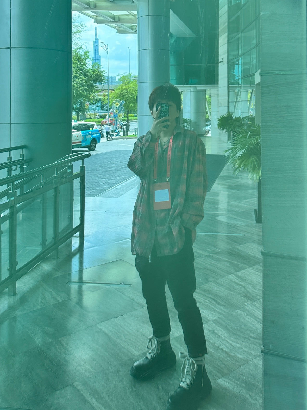 Our Legacy Borrowed Shirt Big Lumbercheck Print, Rick Owens Cotton Woven Creatch Cargo Cropped Drawstring Pants Black 착용 스타일