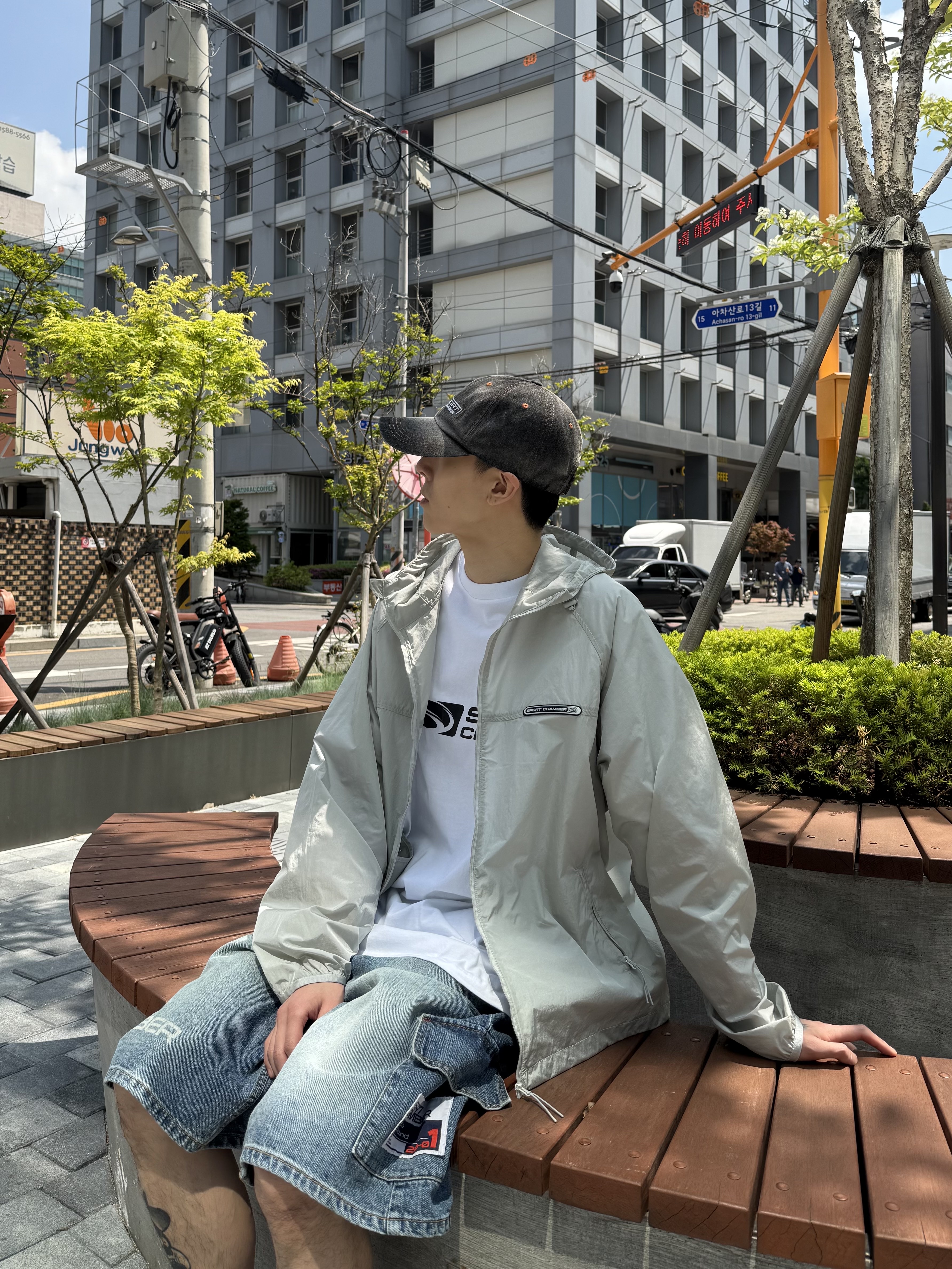 SPORT CHAMBER SC Line Symbol Windbreaker Silver, SPORT CHAMBER SC Flash Ball Cap Black 착용 스타일 - 1