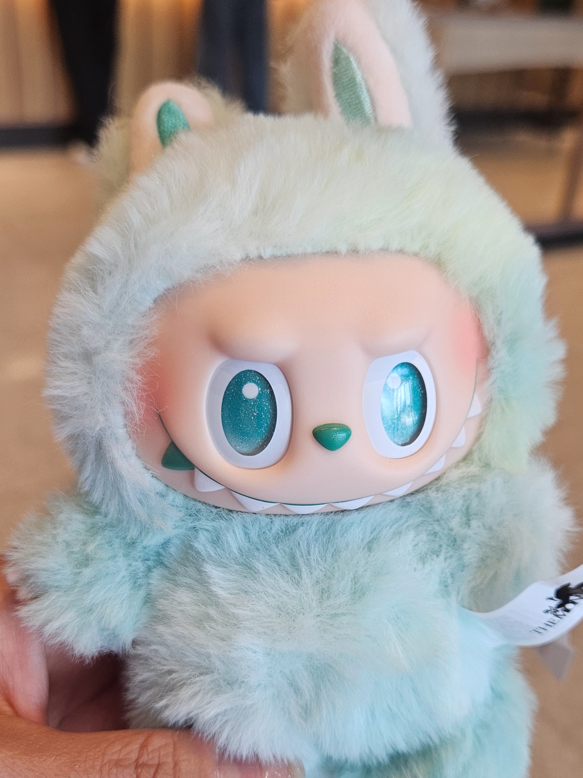 Pop Mart Labubu The Monsters Highlight Series Sealed Case (6 Blind Boxes), Chanel Codes Couleur Limited Edition Miroir Double Facettes 131 Cavalier Seul 착용 스타일 - 1