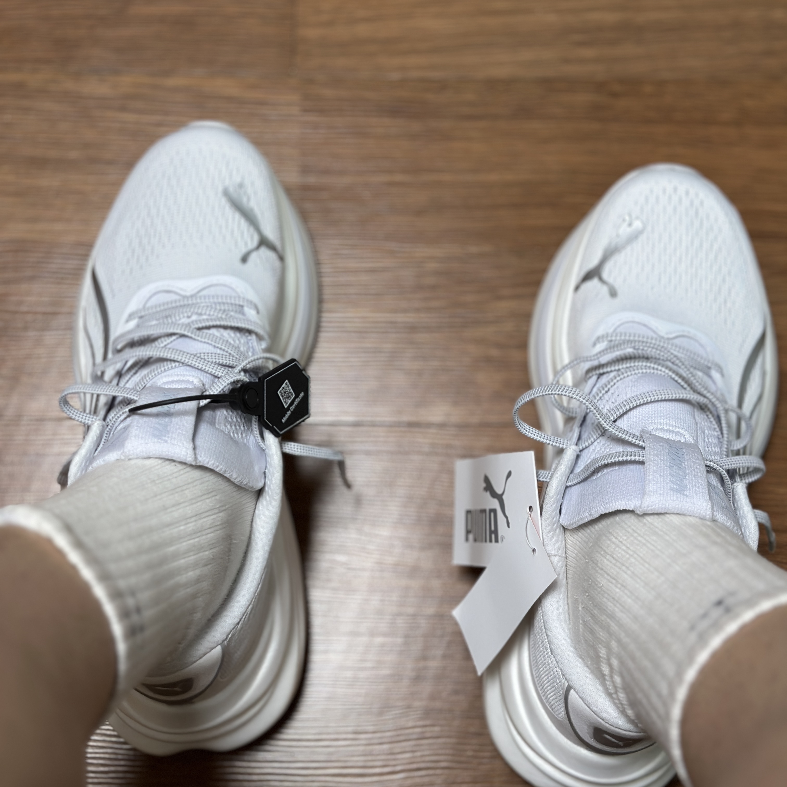 Puma Magmax Nitro White Silver 착용 스타일