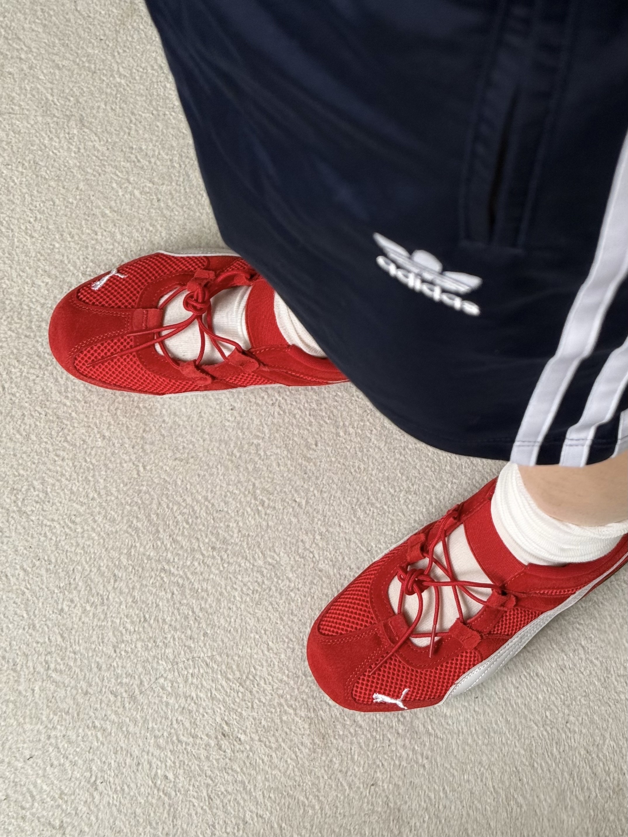(W) Puma Speedcat Go For All Time Red Puma White 착용 스타일 - 1
