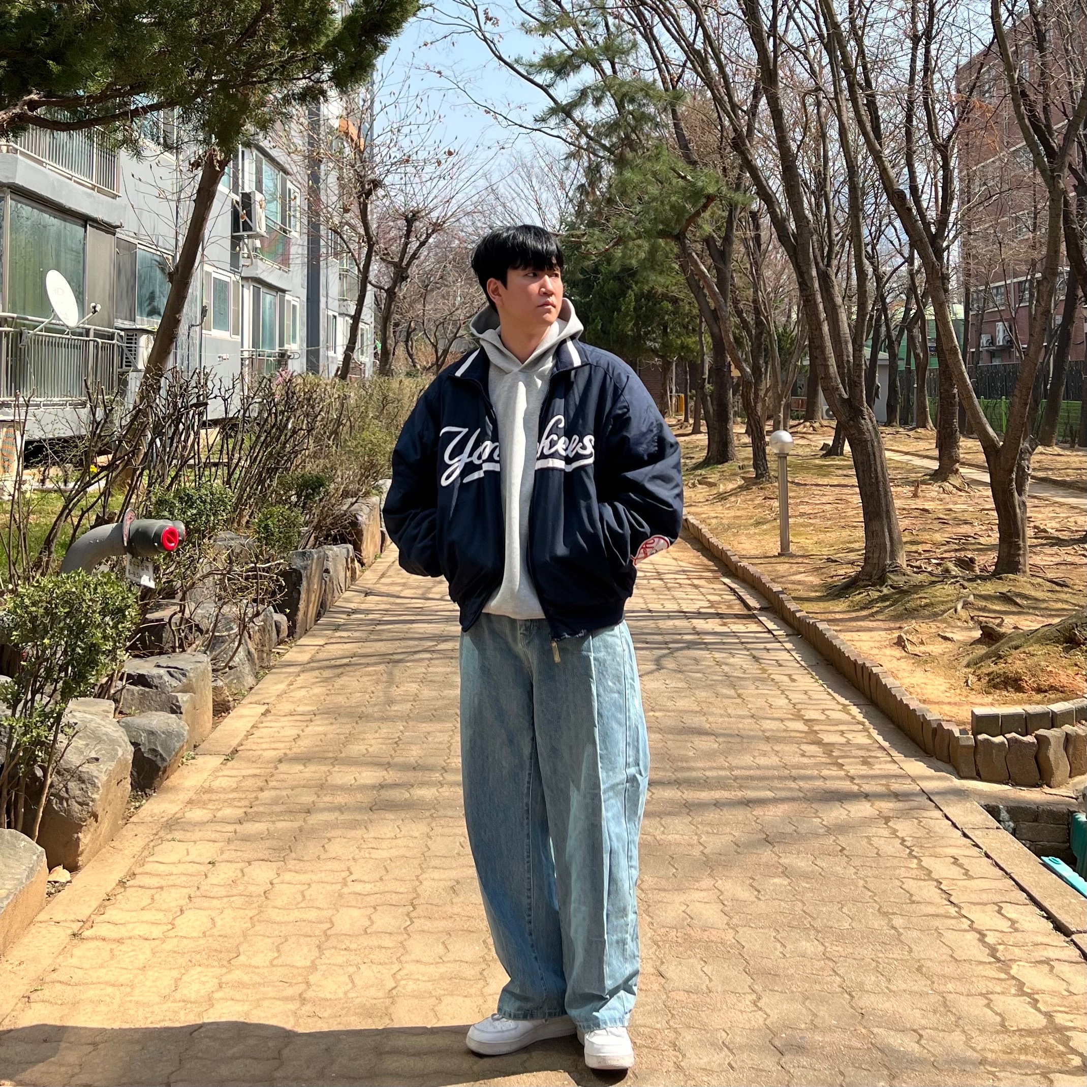 Nike Air Force 1 '07 Low White, Uniqlo C Sweat Oversized Pullover Hoodie  Gray - JP 착용 스타일 - 2
