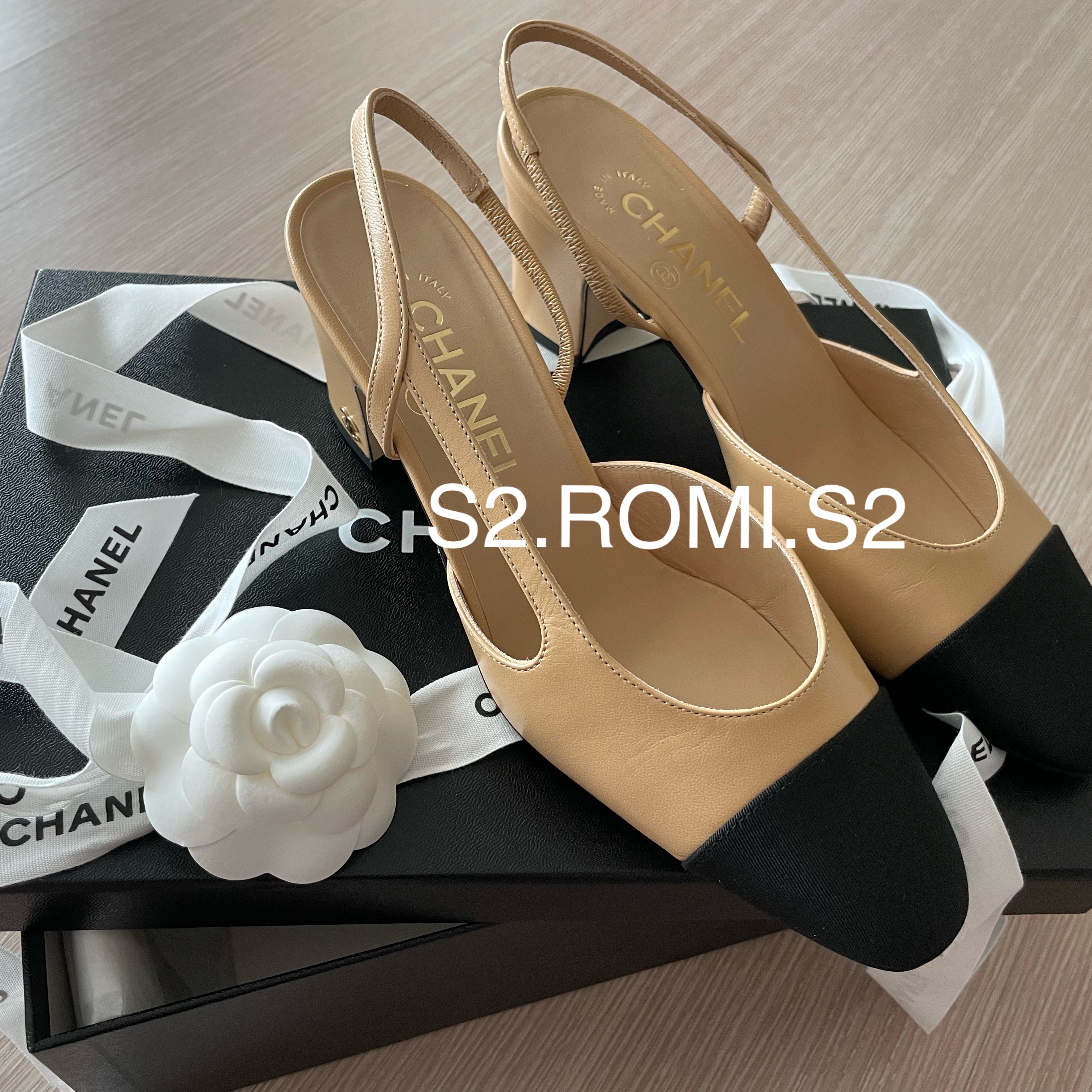 (W) Chanel Slingbacks Goatskin Grosgrain & Beige Black 착용 스타일