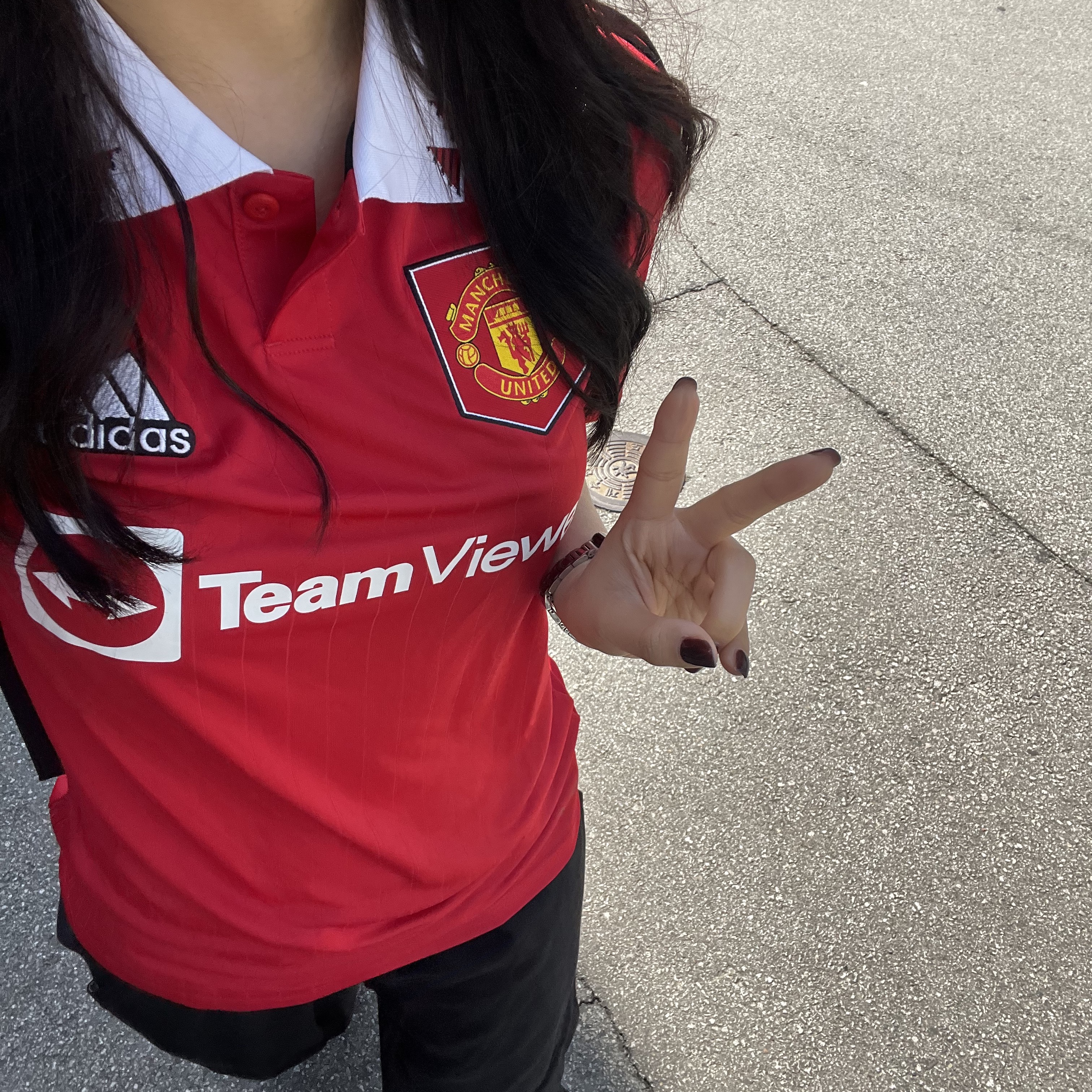 Arc'teryx Heliad 15 Backpack Black, Adidas Manchester United 2022/23 Home Jersey Real Red - US Sizing (Non Marking Ver.) 착용 스타일 - 2