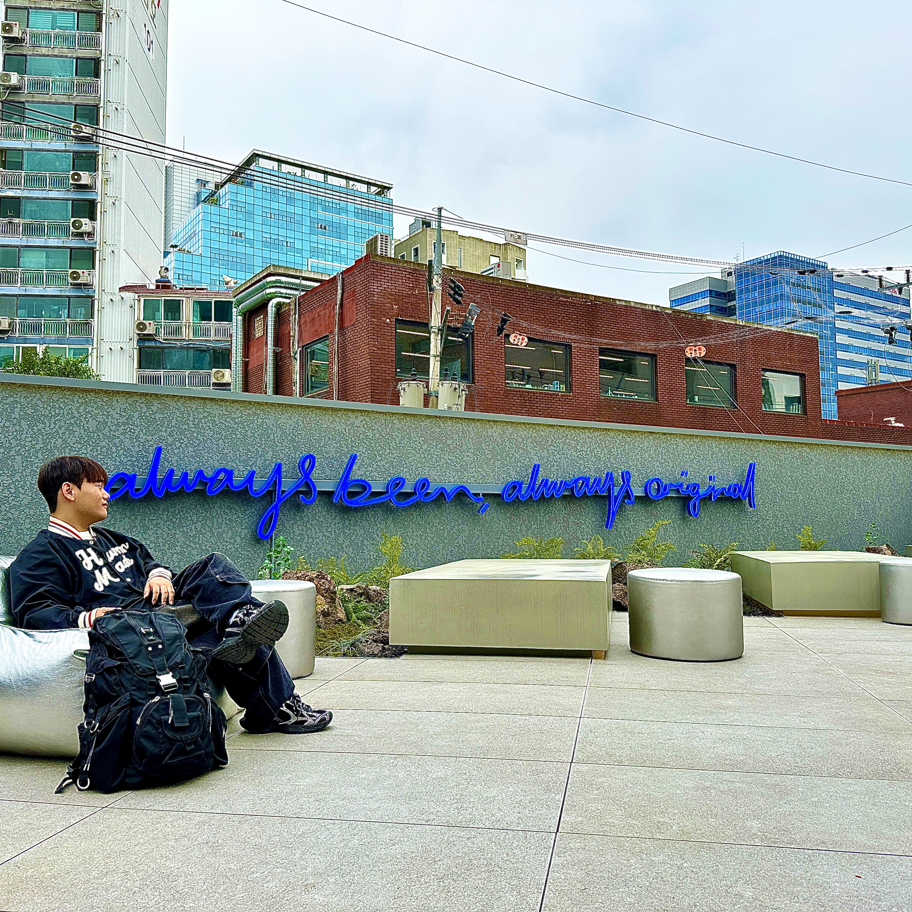 Human Made Nylon Stadium Jacket Black, Balenciaga 3XL Sneakers Black White 착용 스타일