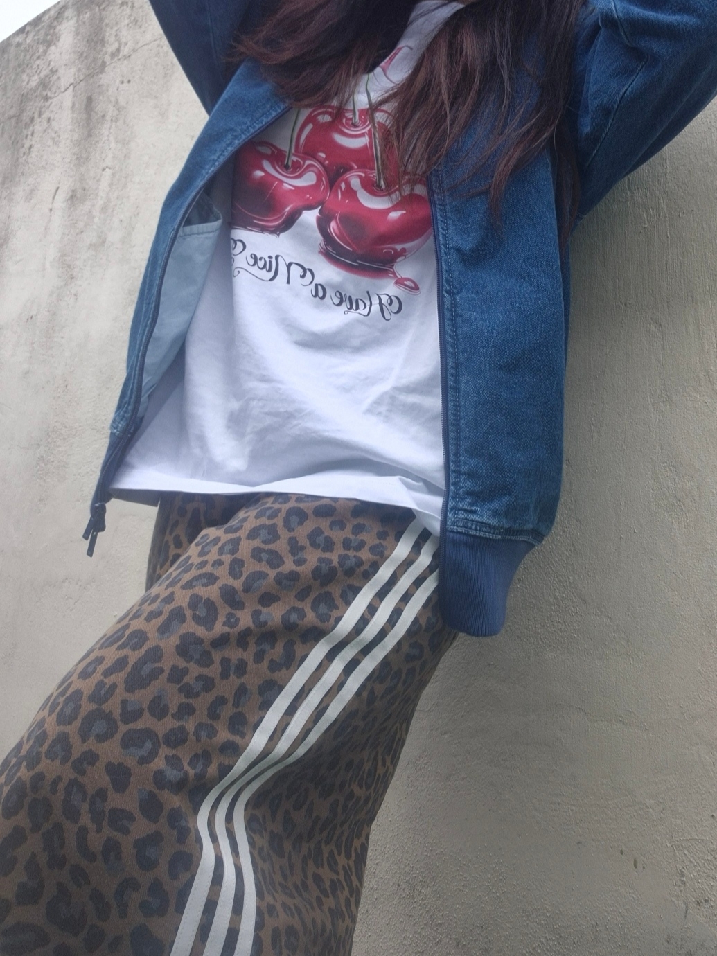 Adidas Adicolor Denim Firebird Track Top Medium Blue Denim - KR Sizing, (W) Ganni Basic Jersey Cherry Relaxed T-Shirt Bright White 착용 스타일