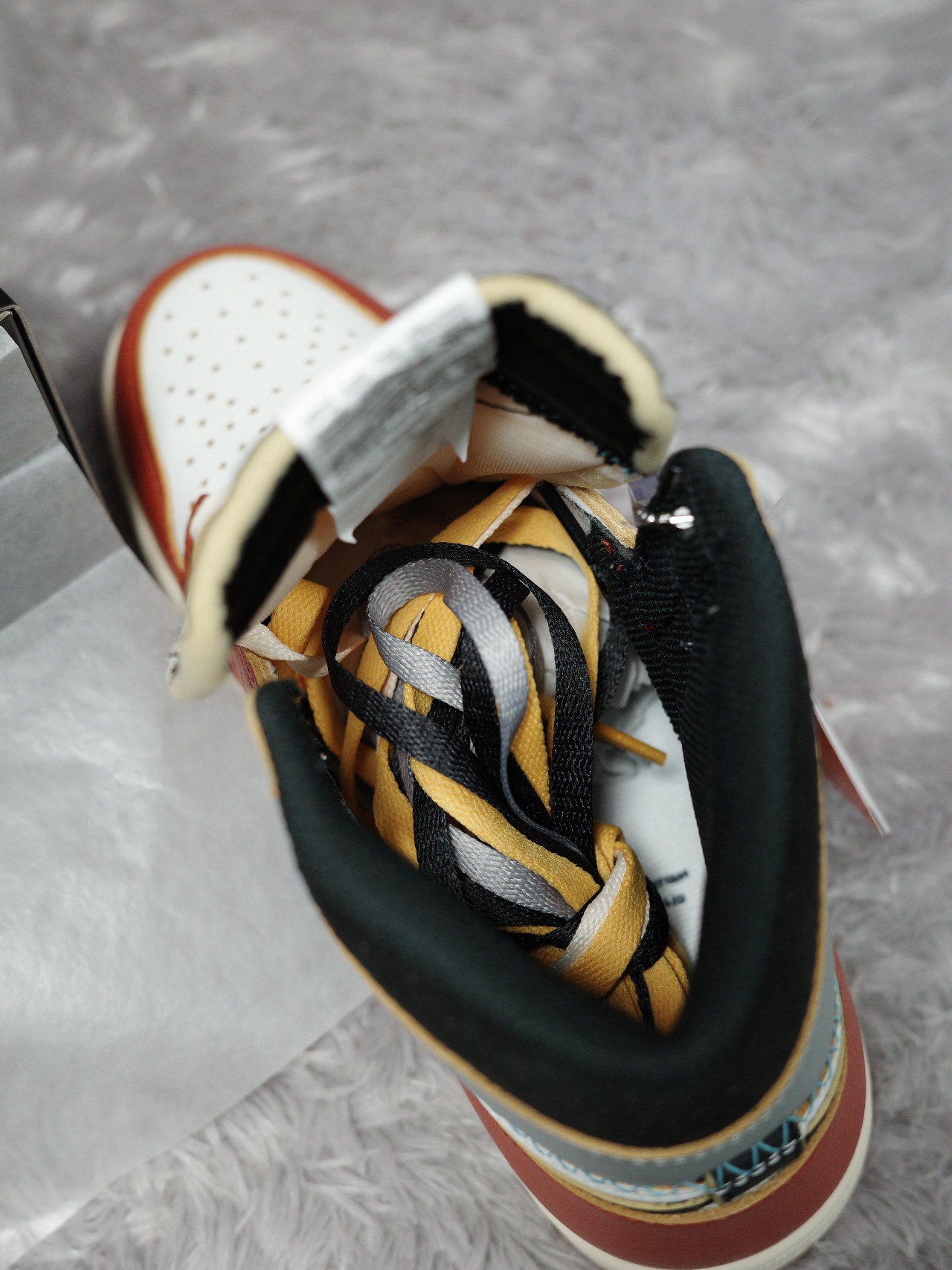 Jordan 1 x Union Retro High OG Chicago Shadow 착용 스타일 - 4