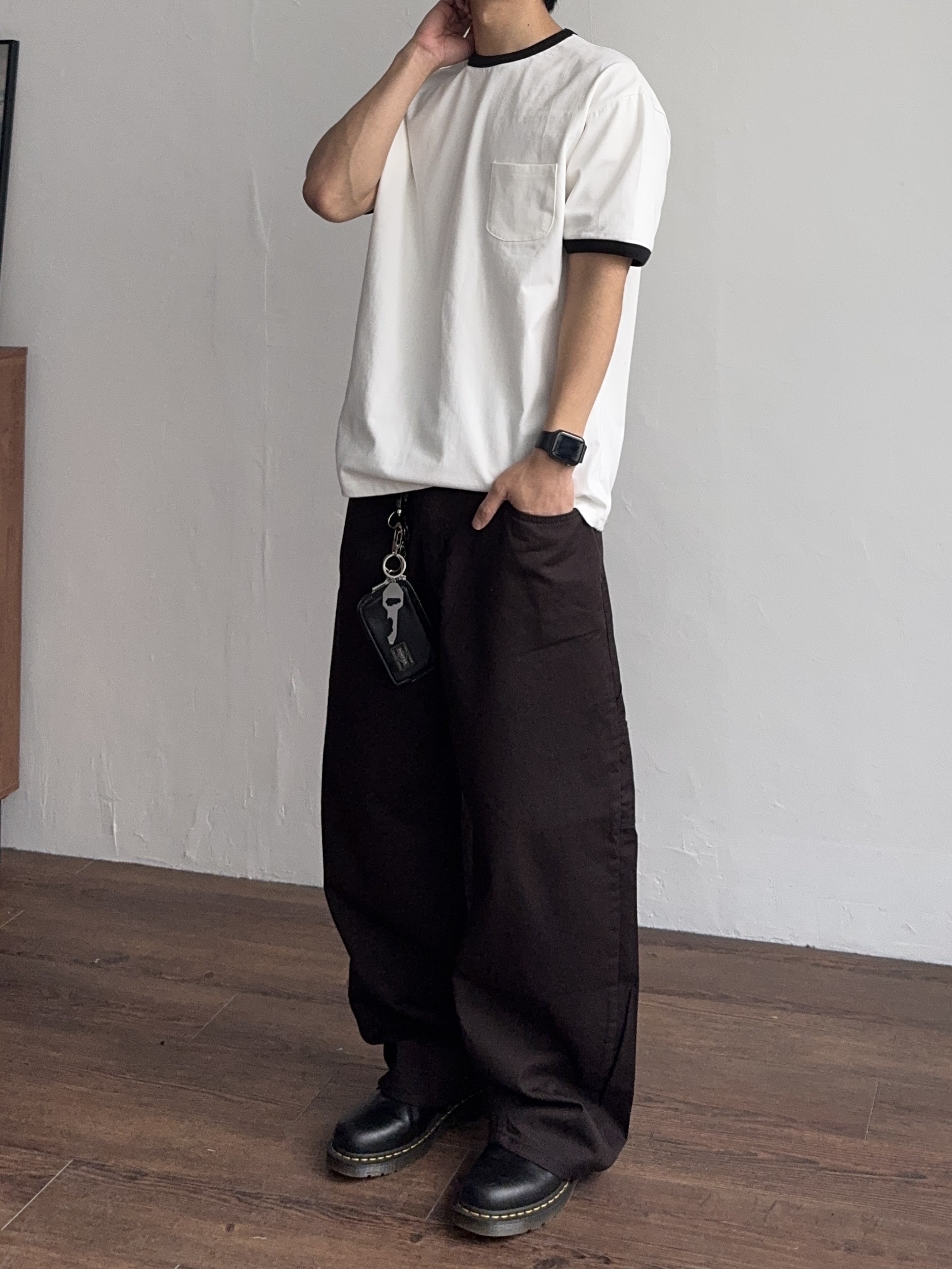 Porter Freestyle Multi Coin Case Black, Dr. Martens 1461 Smooth Black 착용 스타일 - 1