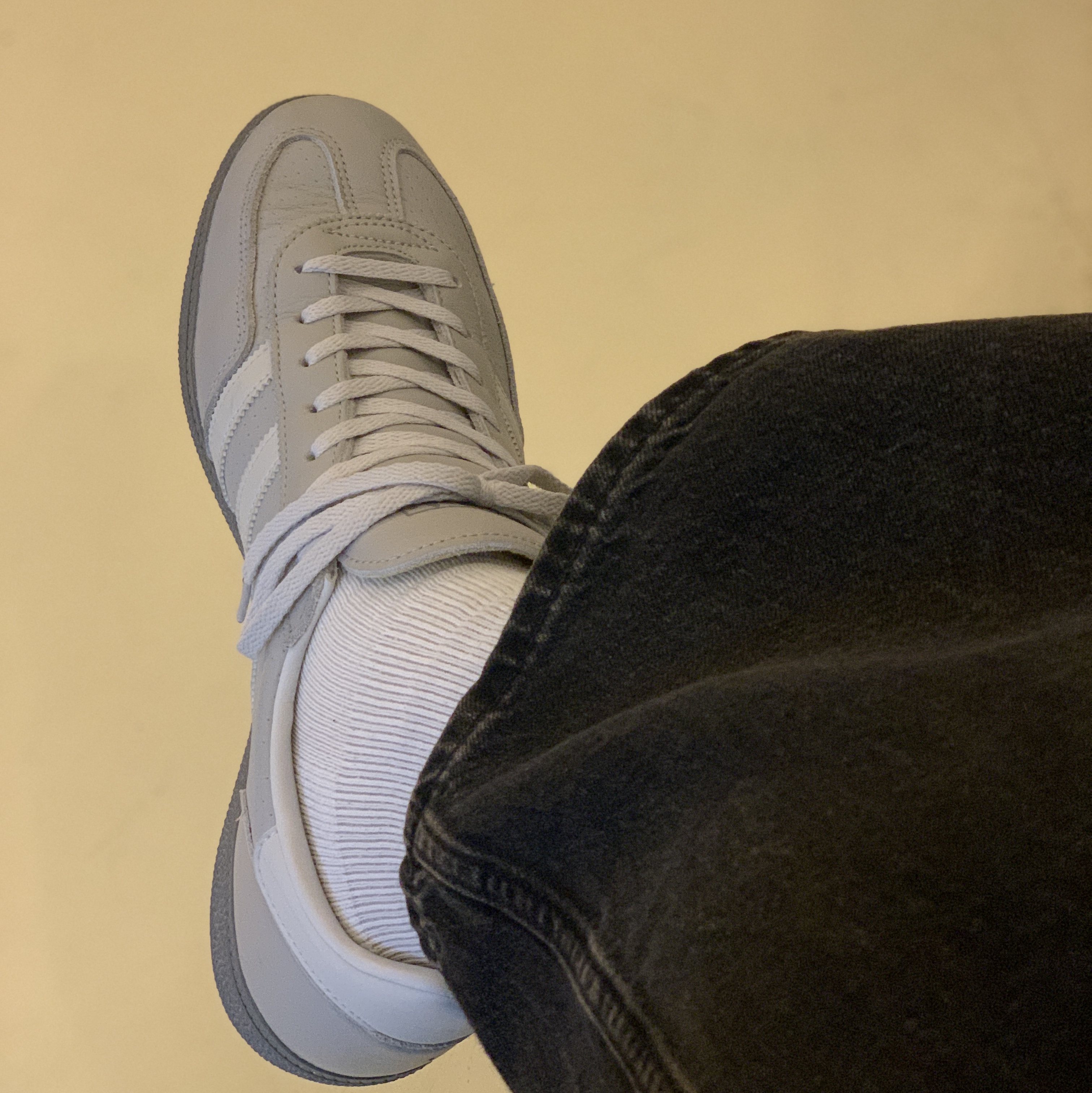 Adidas Spezial Handball Grey Two 착용 스타일