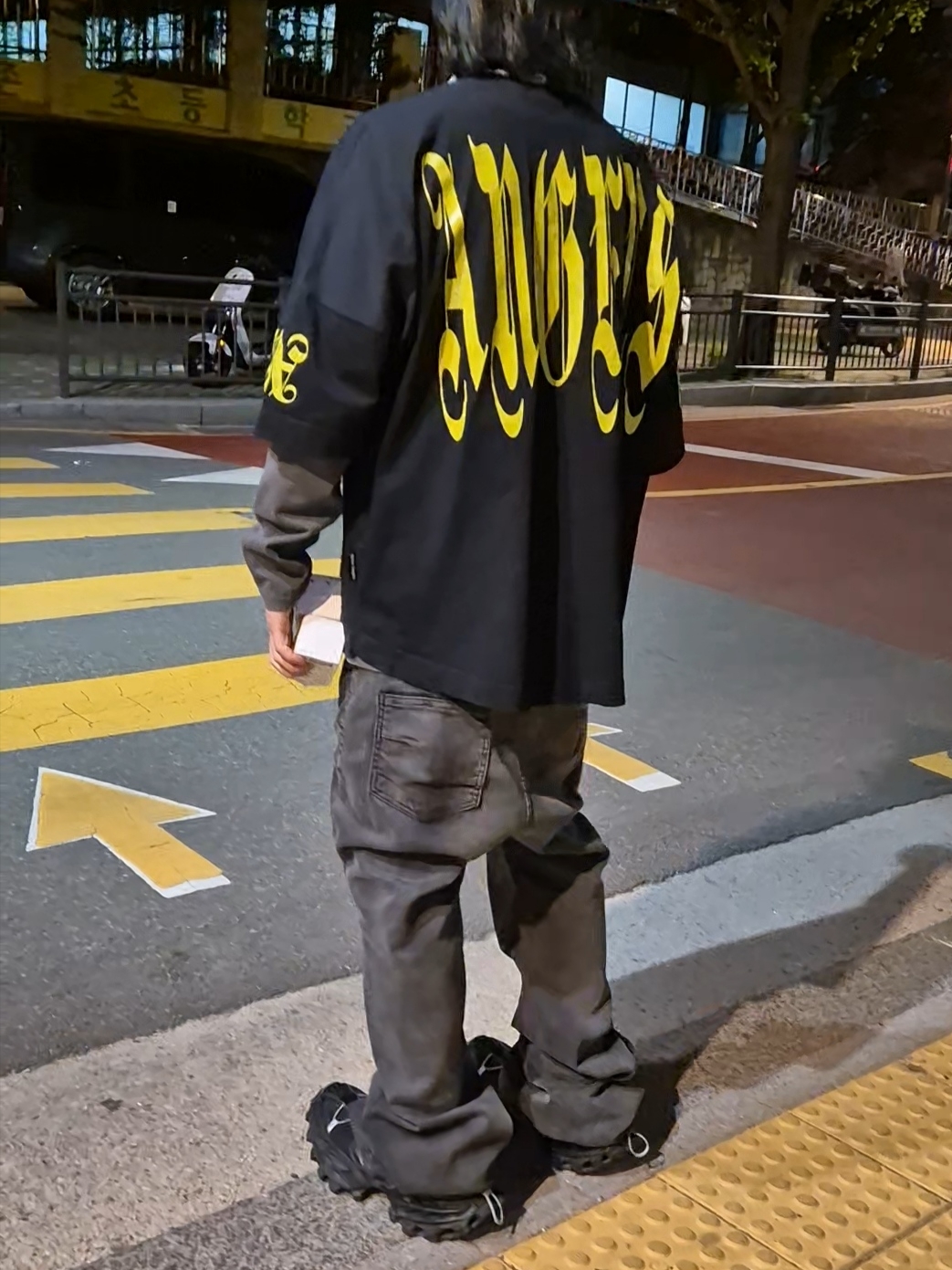 VENDORS Full DU$K Flared Pants Gray, Balenciaga Hike Sneaker Black 착용 스타일 - 2