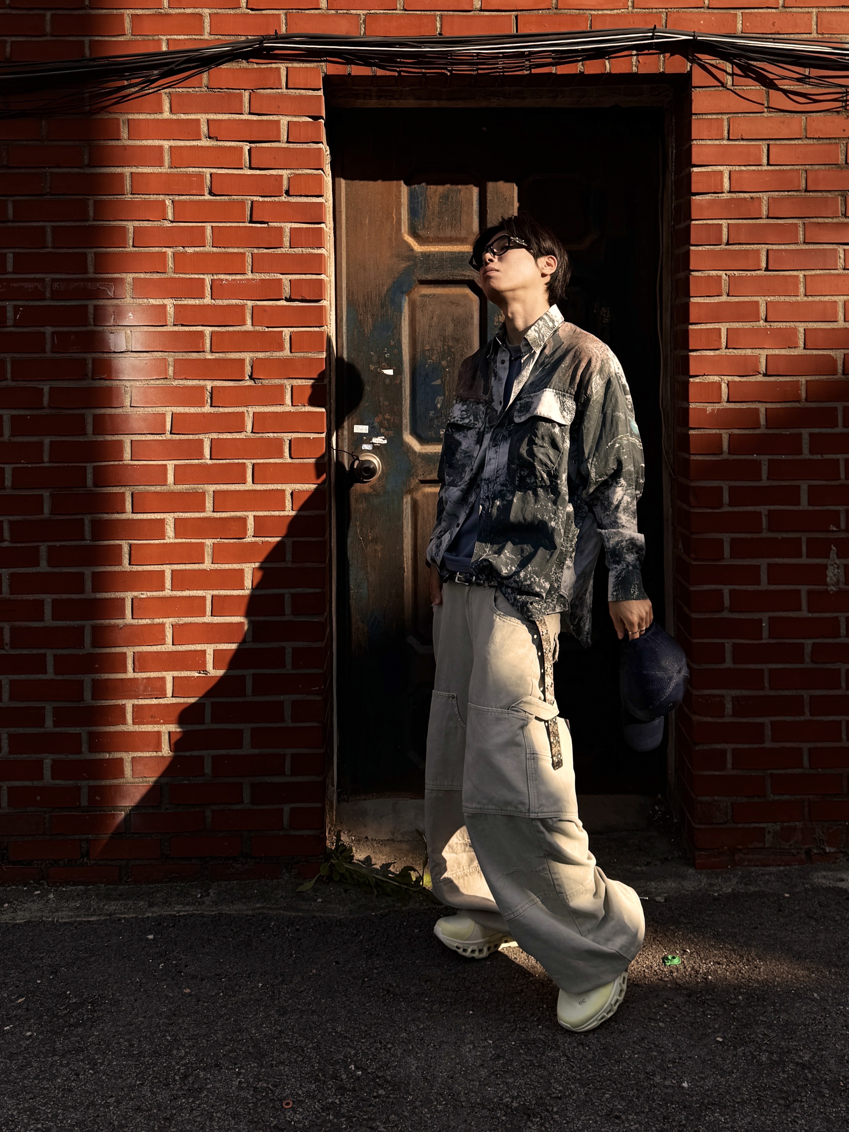 Gentle Monster x Maison Margiela MM113 Black Clear, On Running x Post Archive Faction (Paf) Cloudmonster 2 Seedling White 착용 스타일 - 10