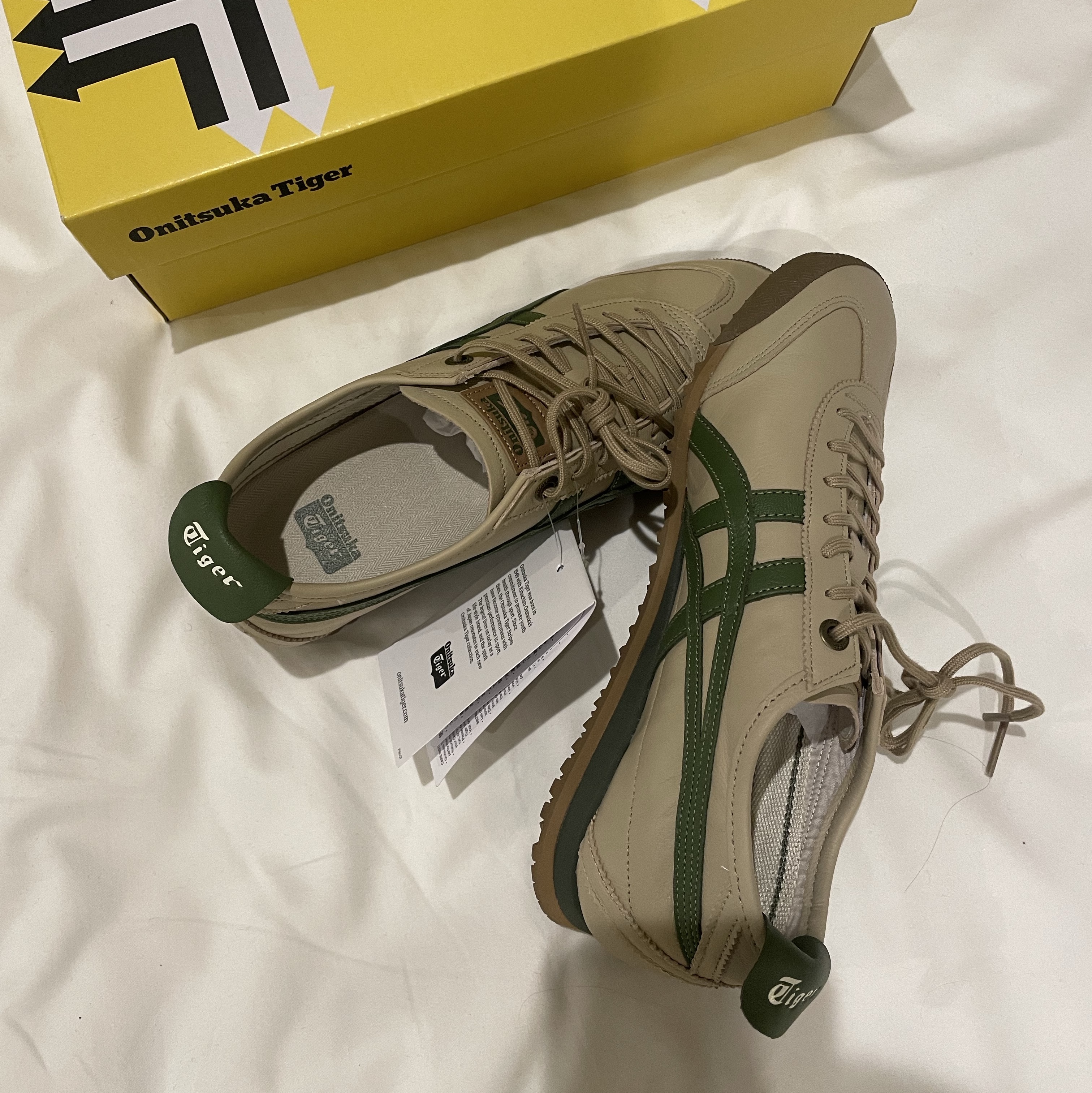Onitsuka Tiger Mexico 66 SD Beige Green 착용 스타일 - 2