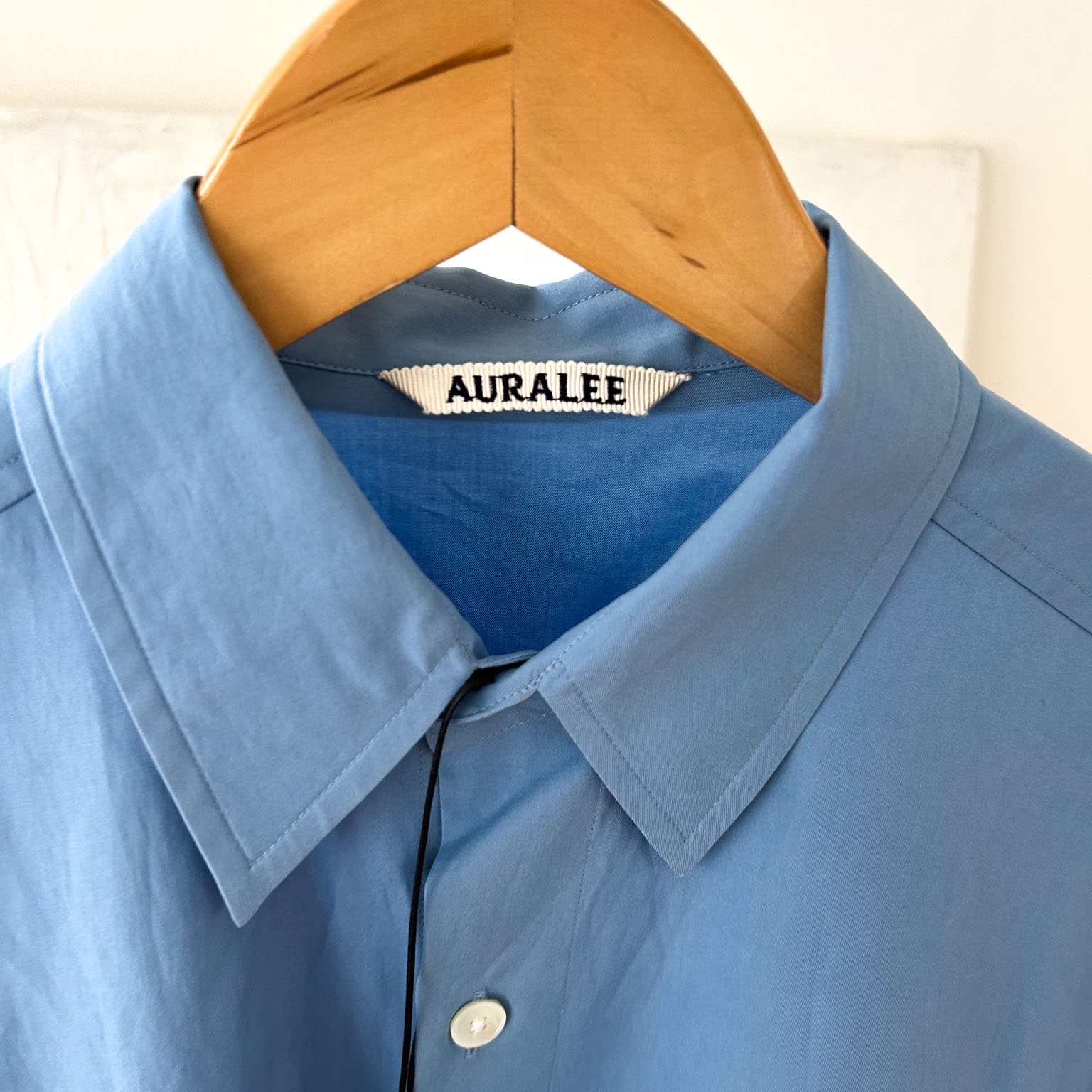Auralee Washed Finx Twill Big Shirt Blue 착용 스타일 - 2