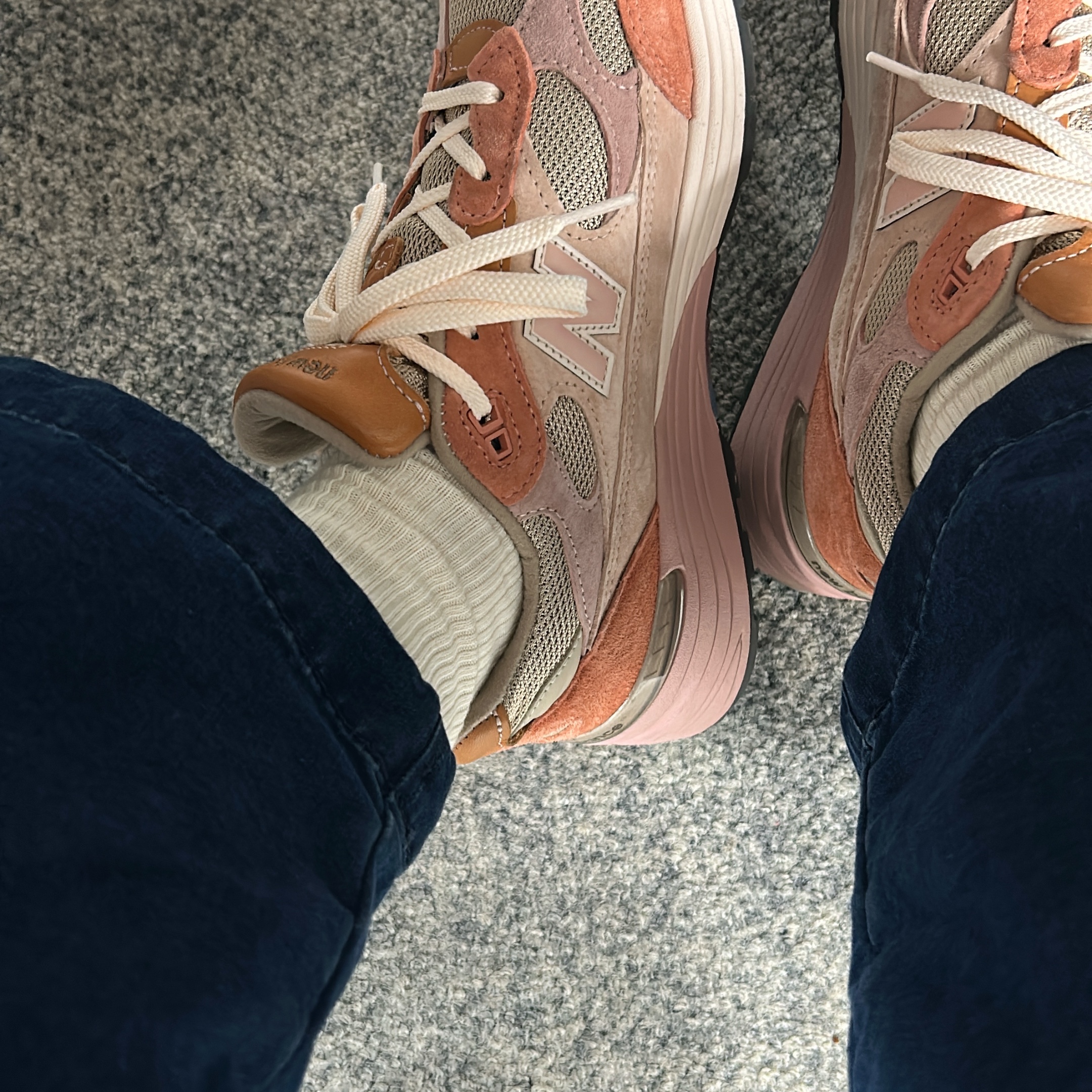 New Balance x Joe Freshgoods 992 Made in USA Aged Well 착용 스타일 - 2