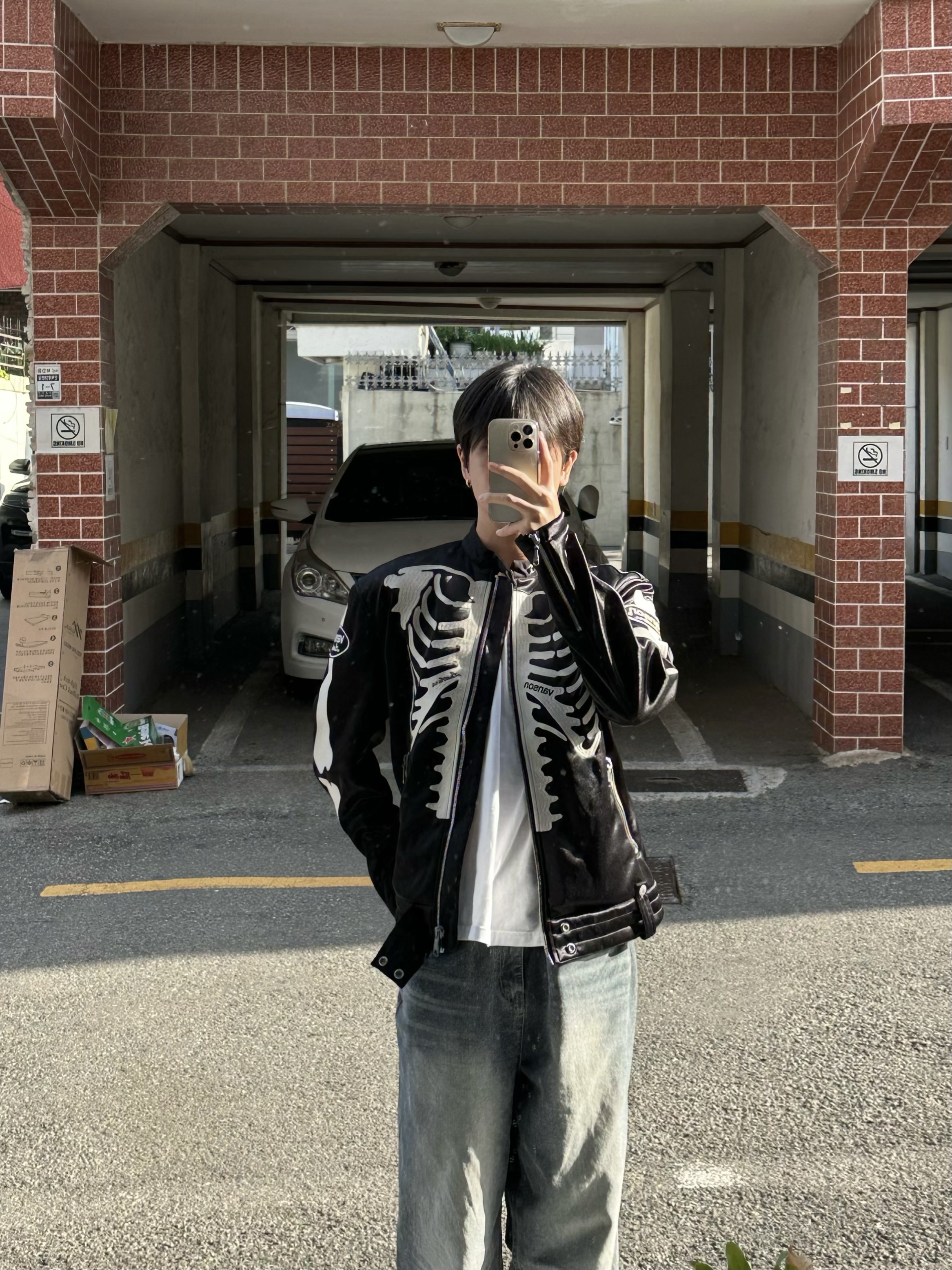 Mastermind World x Vanson Bone Jacket Custom Black - 24FW, Salomon x MM6 Maison Margiela XT-4 Mule Black 착용 스타일 - 2