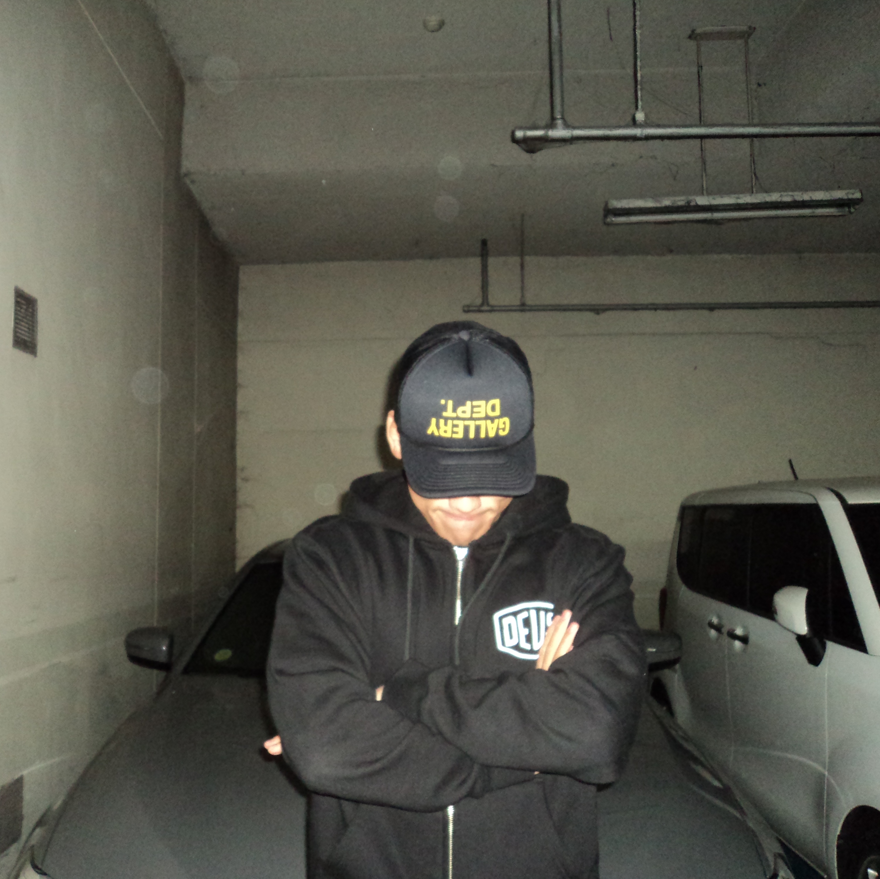 Gallery Dept. Fucked Up Trucker Cap Black, Essentials Fleece Relaxed Sweatpant Black - 24FW 착용 스타일 - 3