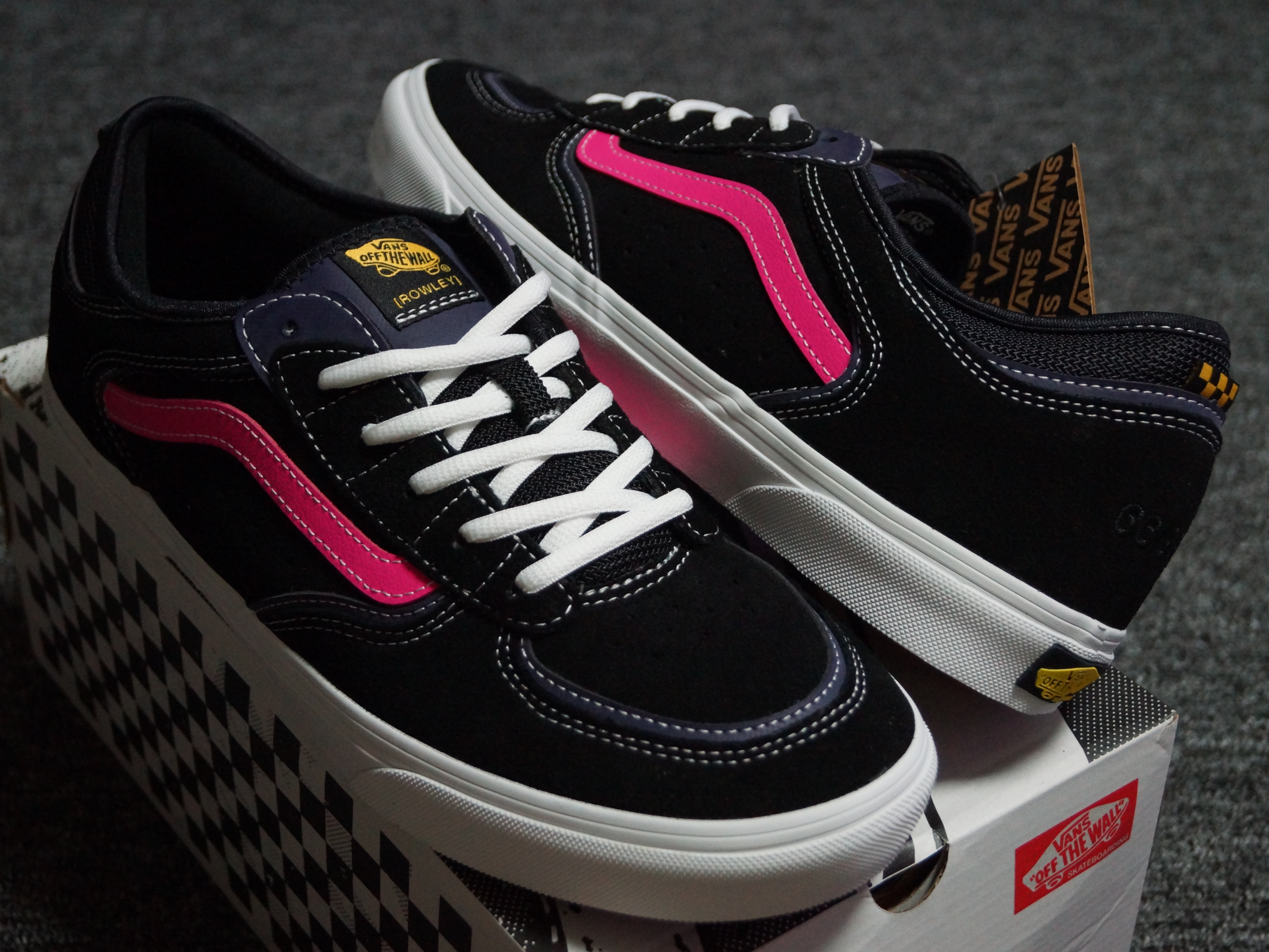 Vans Skate Rowley Black Pink 착용 스타일