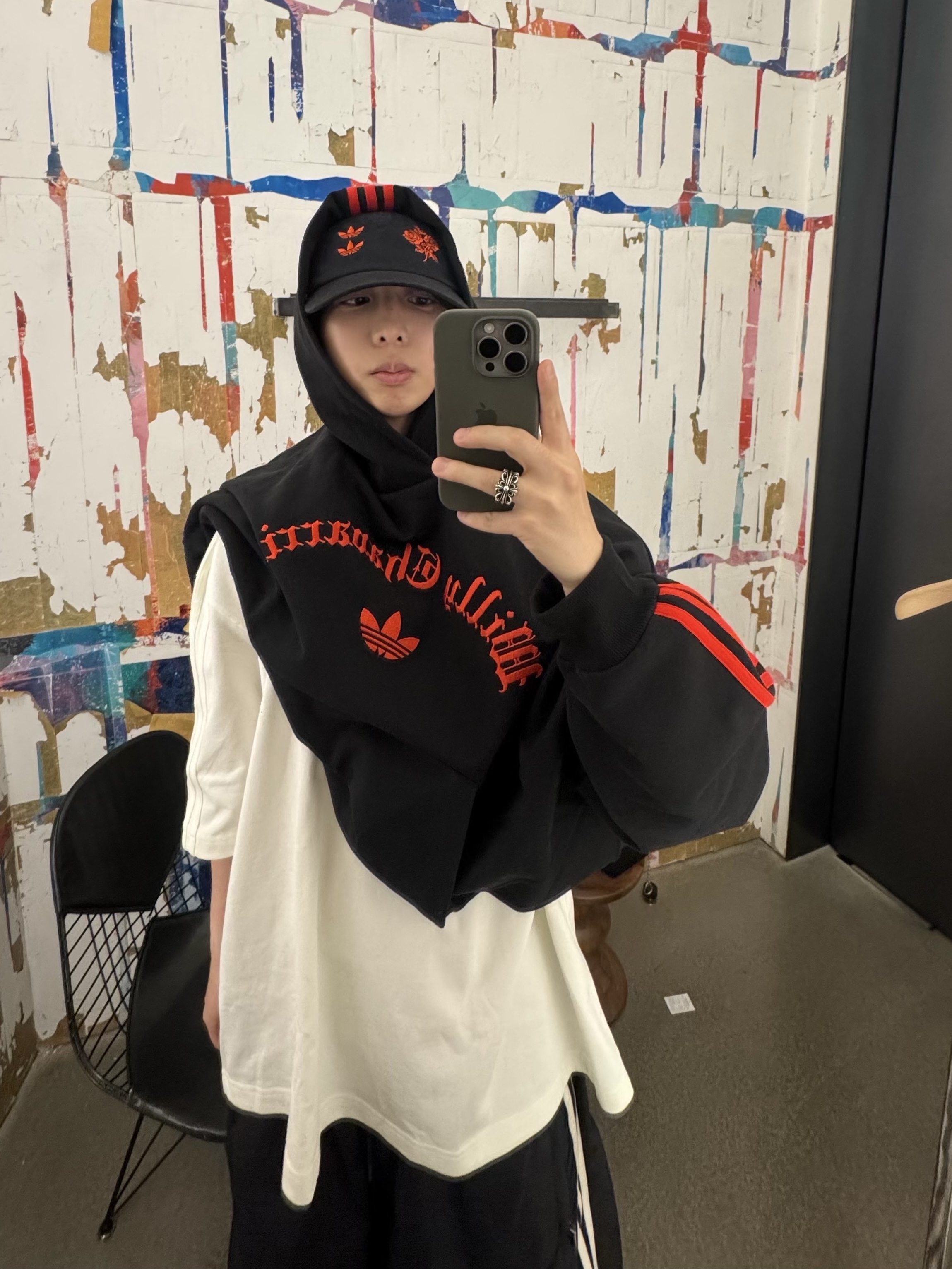 Adidas x Willy Chavarria Heavyweight Hoodie Black - US Sizing, Adidas x Willy Chavarria Hat Black 착용 스타일 - 2