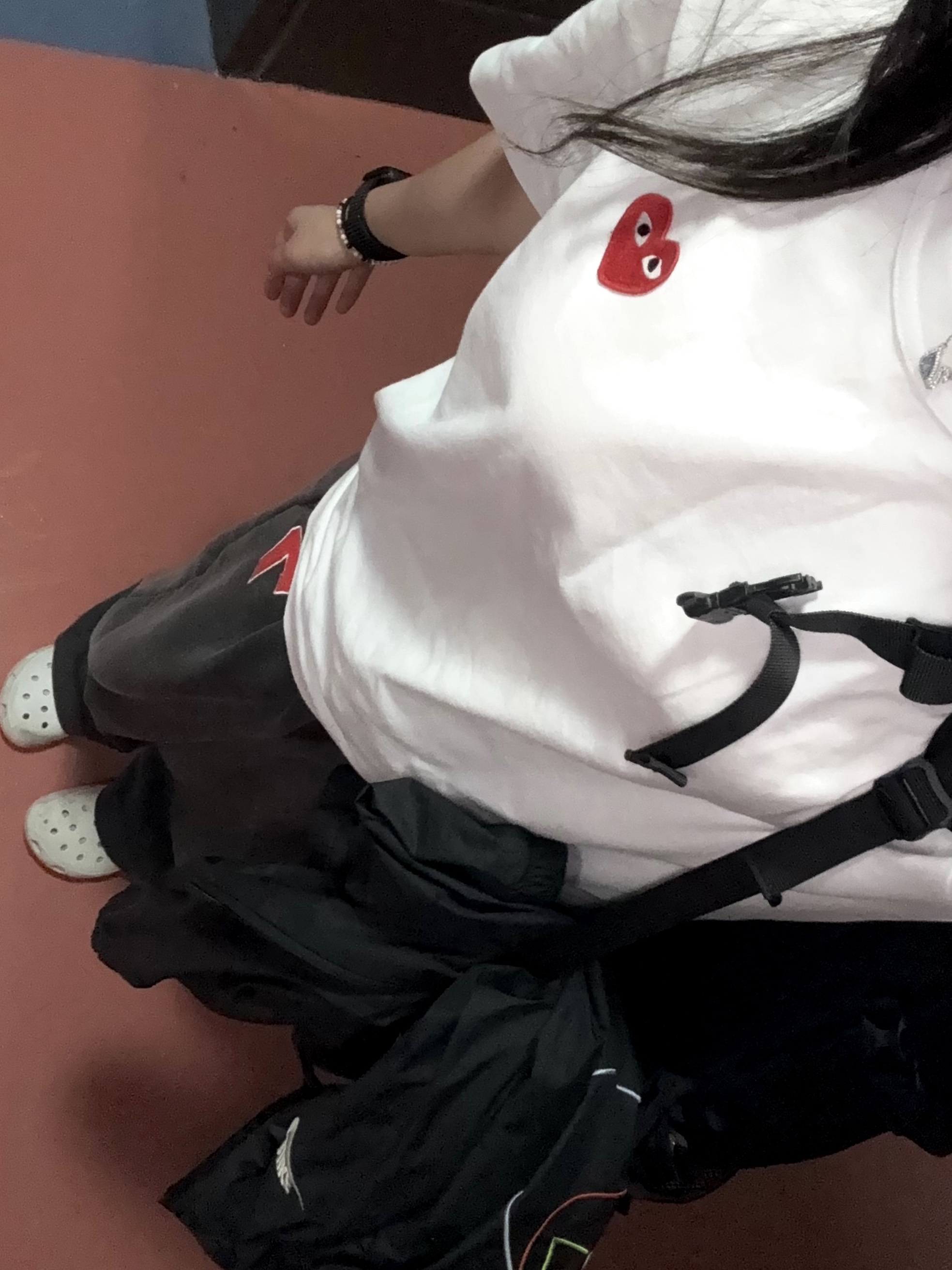 Play Comme des Garcons Red Heart T-Shirt White 착용 스타일