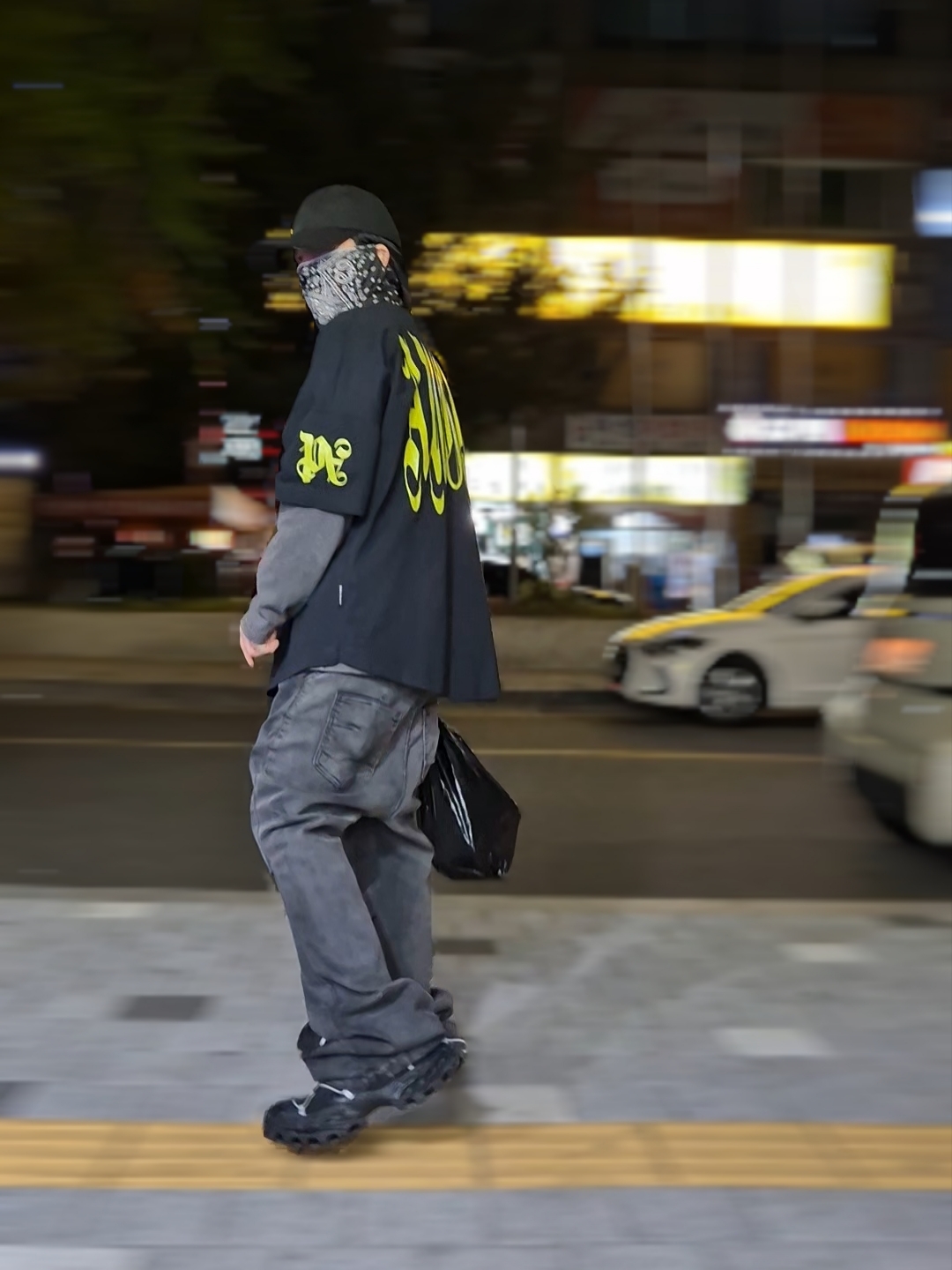 VENDORS Full DU$K Flared Pants Gray, Balenciaga Hike Sneaker Black 착용 스타일 - 4