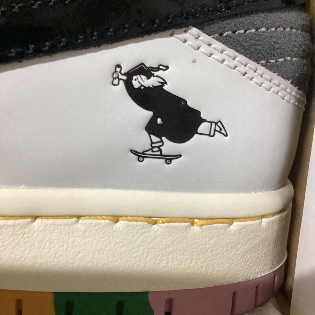 Nike x CSEF SB Dunk Low Pro White and Black 착용 스타일 - 2