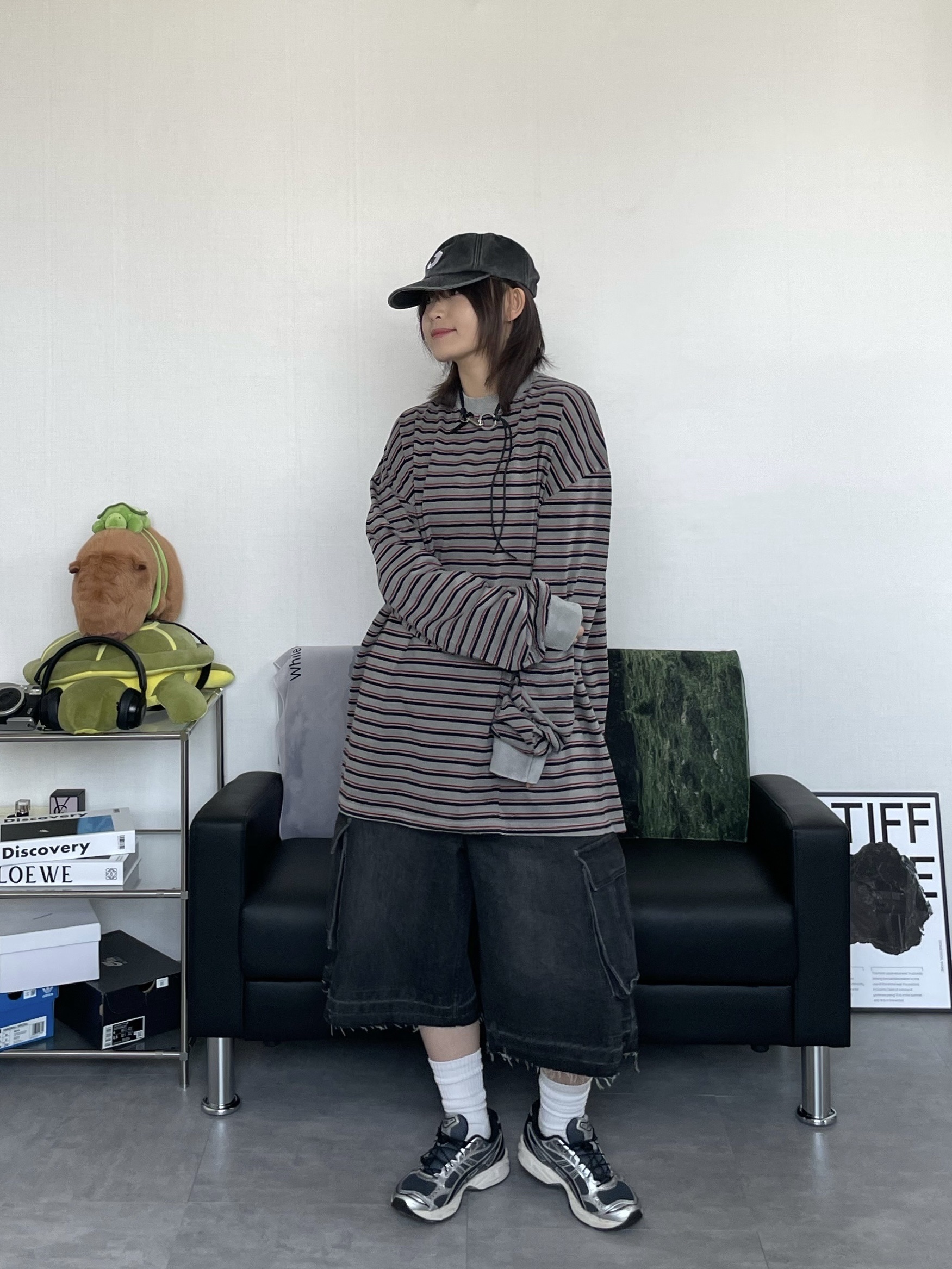 Supreme Pigment Canvas S Logo 6-Panel Black - 23SS, Asics Unlimited Gel-Kayano 14 Carrier Grey Black 착용 스타일 - 5