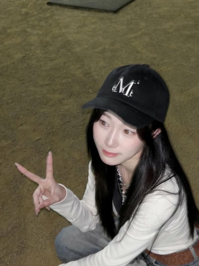 MUCENT Signature Ballcap Black 착용 스타일 - 3