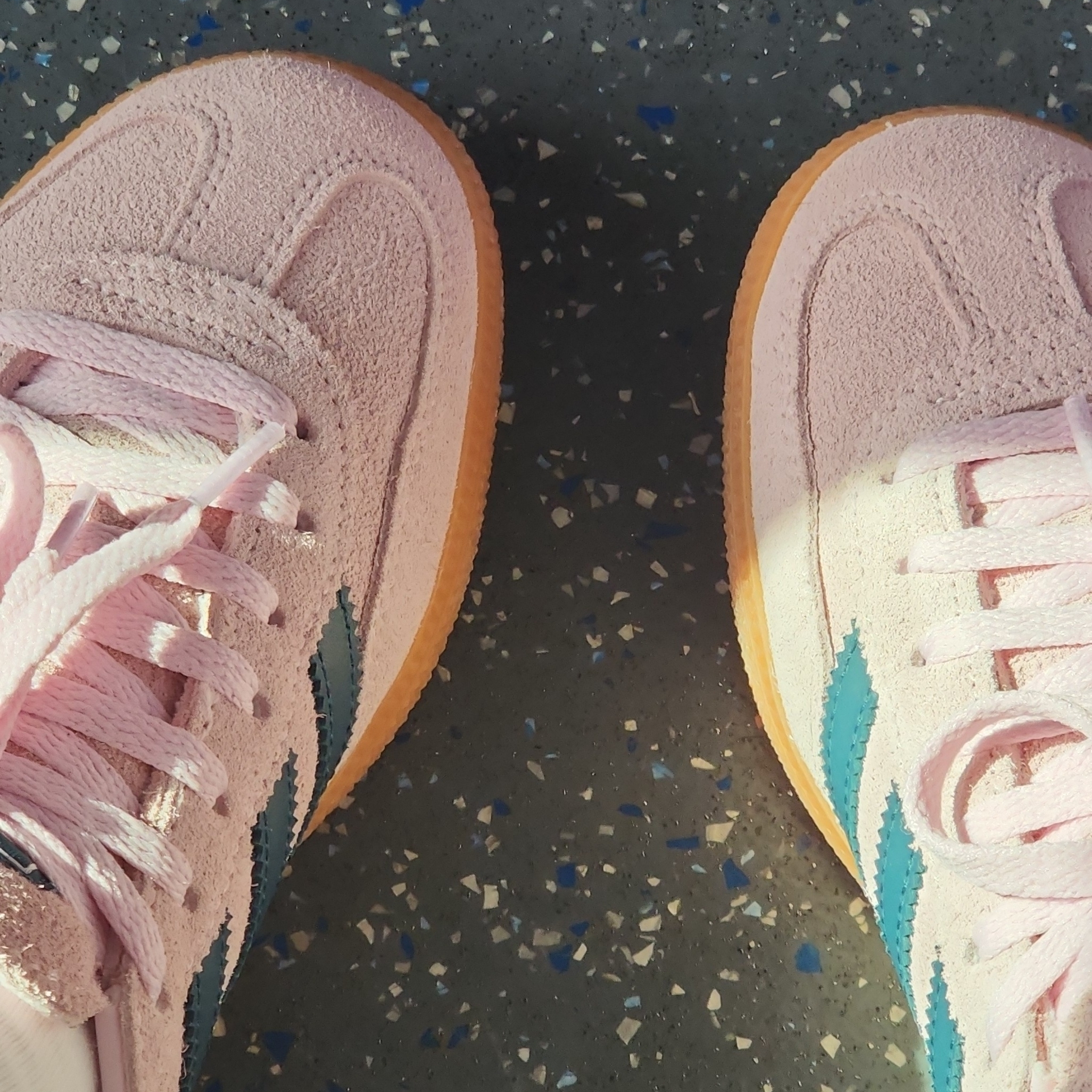 (W) Adidas Spezial Handball Clear Pink 착용 스타일