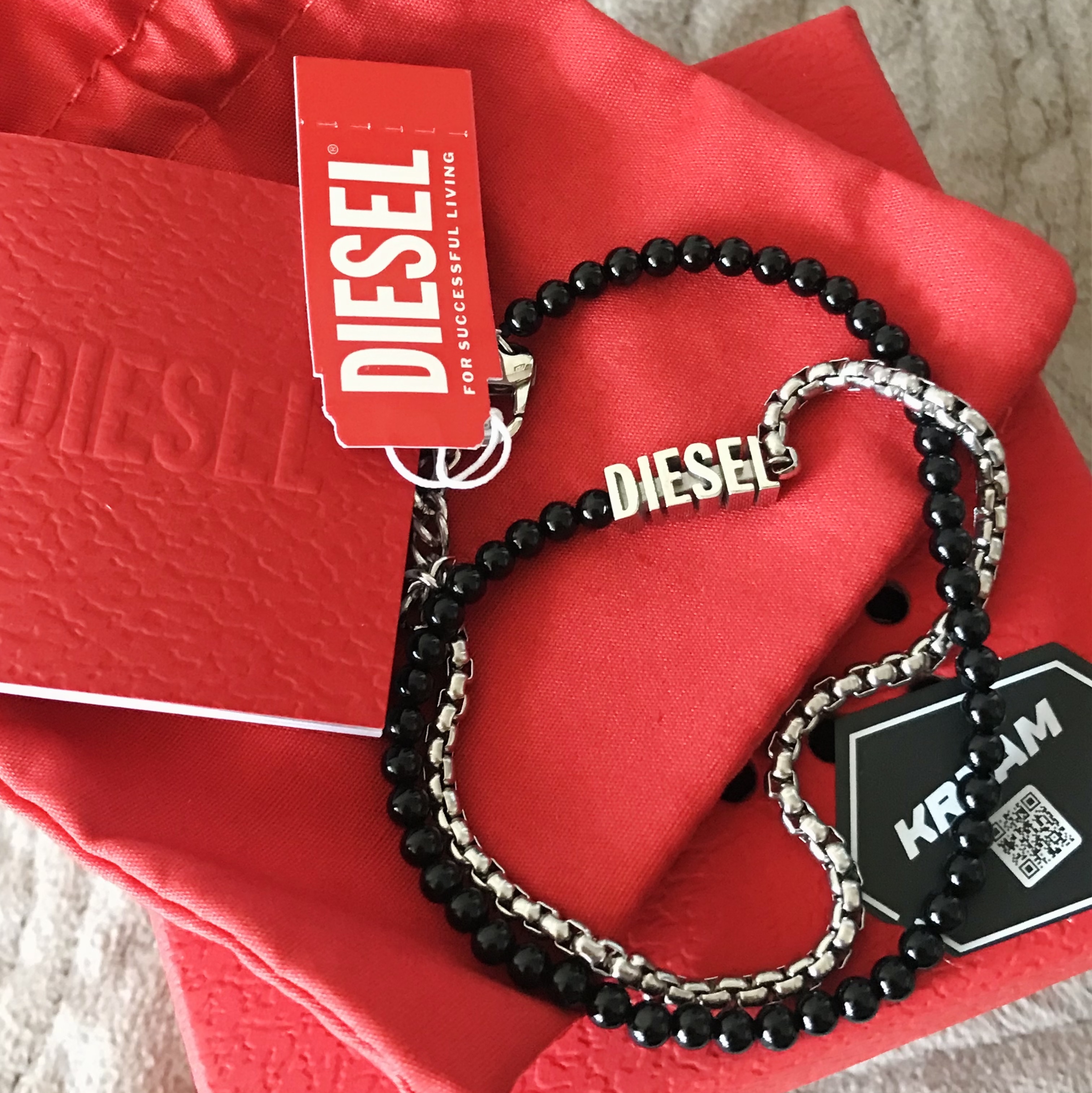 Diesel Dx1542040 Agate Bracelet Silver Black 착용 스타일 - 2