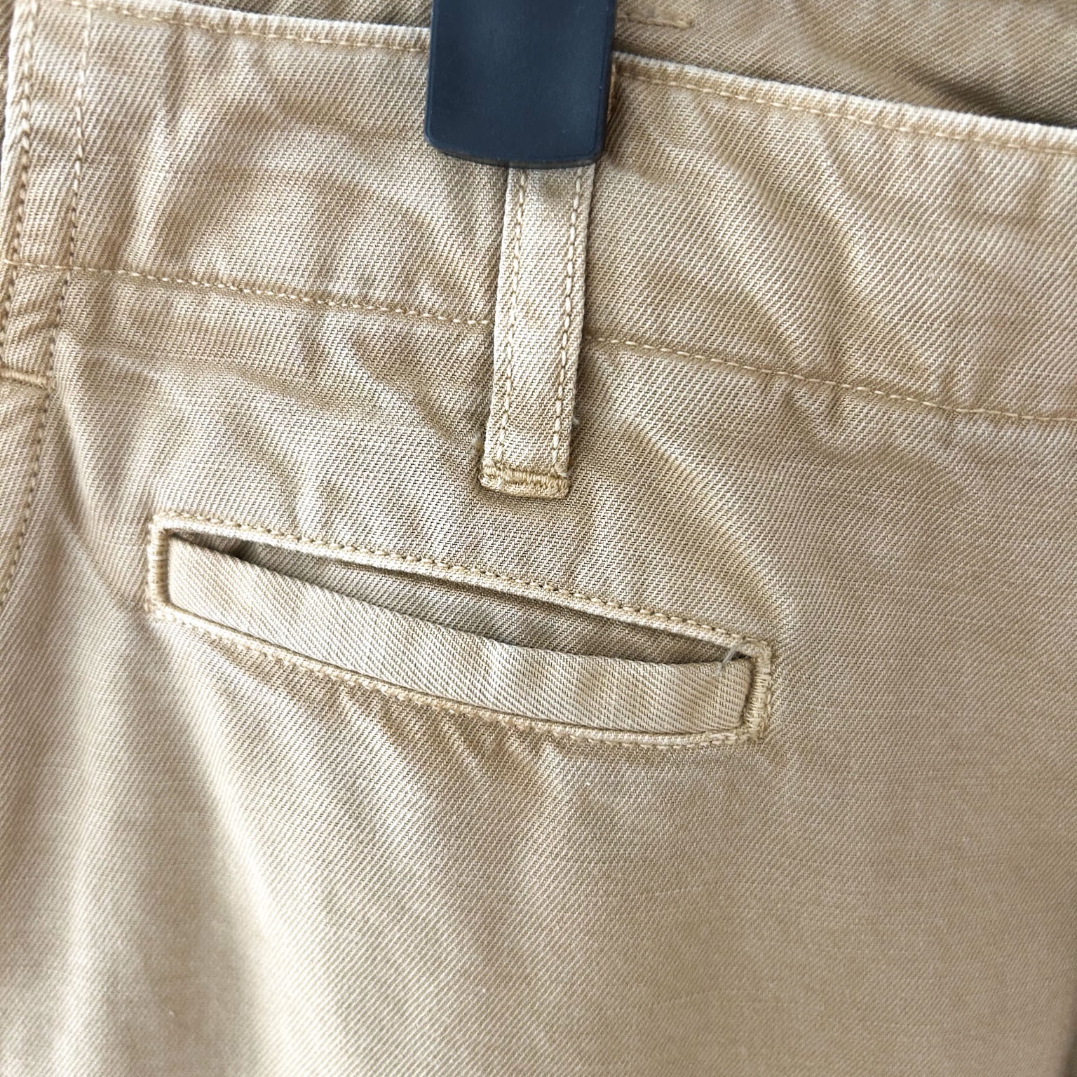 Auralee Product Dyed Finx Gabardine Pants Dyed Beige 착용 스타일 - 4