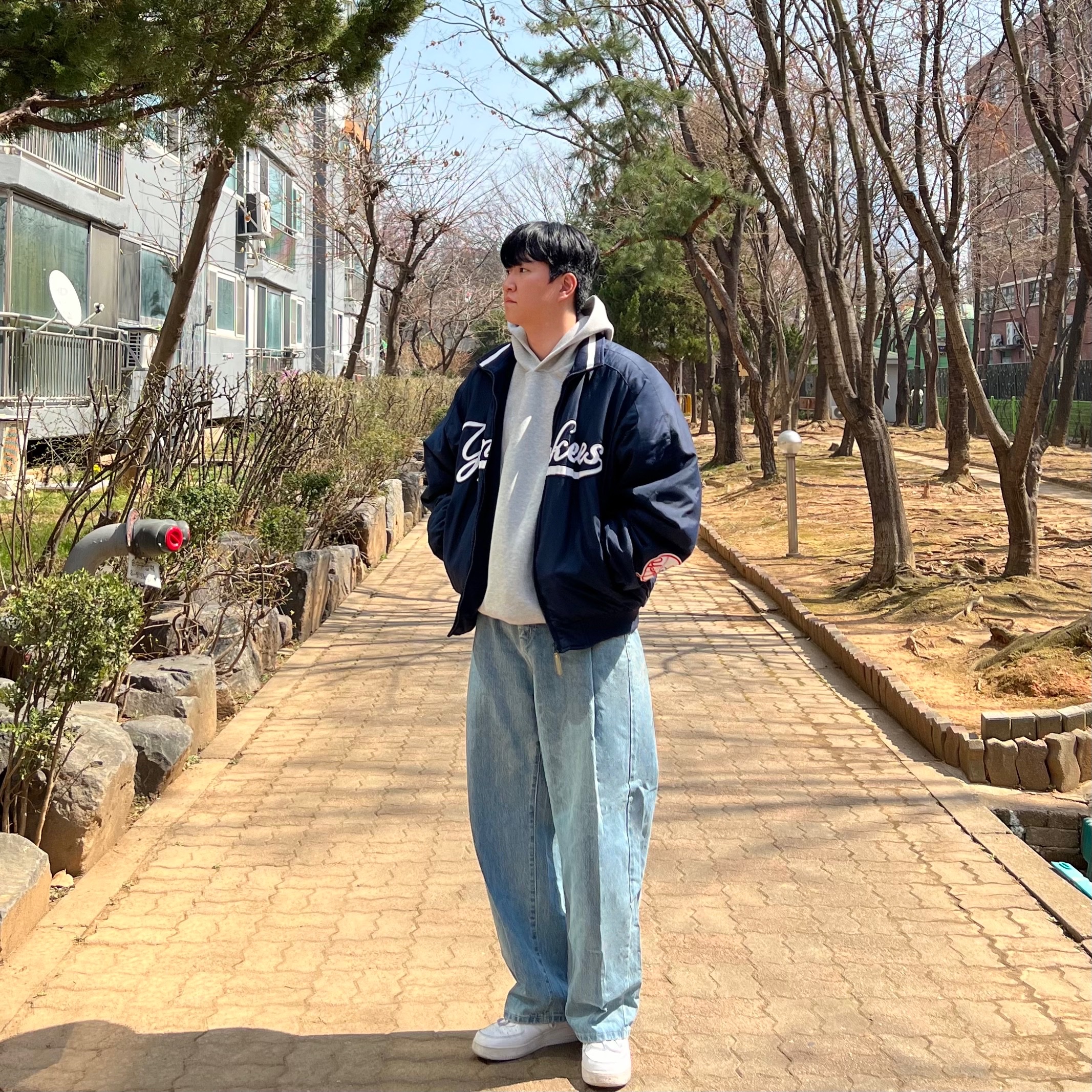 Nike Air Force 1 '07 Low White, Uniqlo C Sweat Oversized Pullover Hoodie  Gray - JP 착용 스타일 - 1