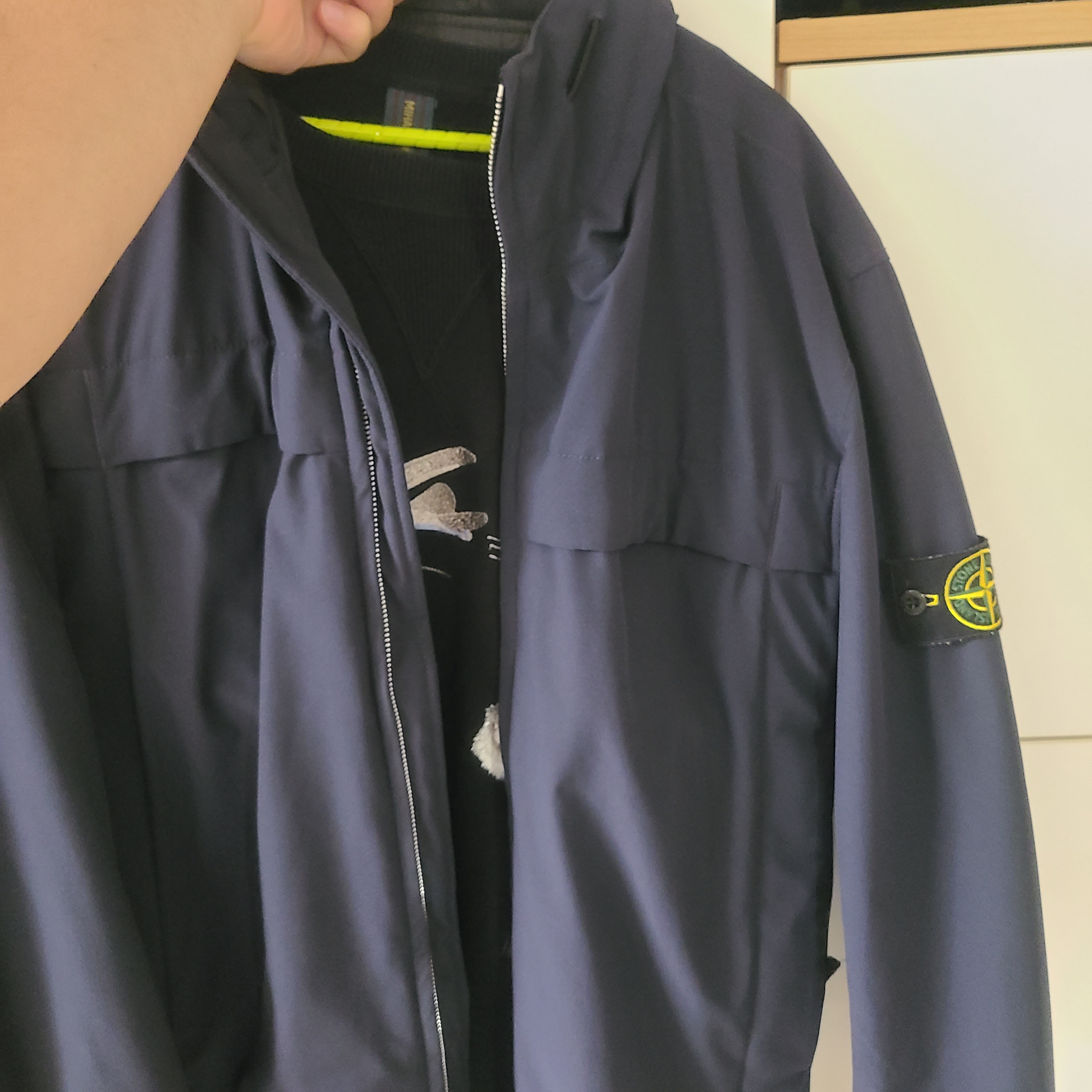 Stone Island 41427 Soft Shell Hooded Jacket Navy Blue - 21FW 착용 스타일